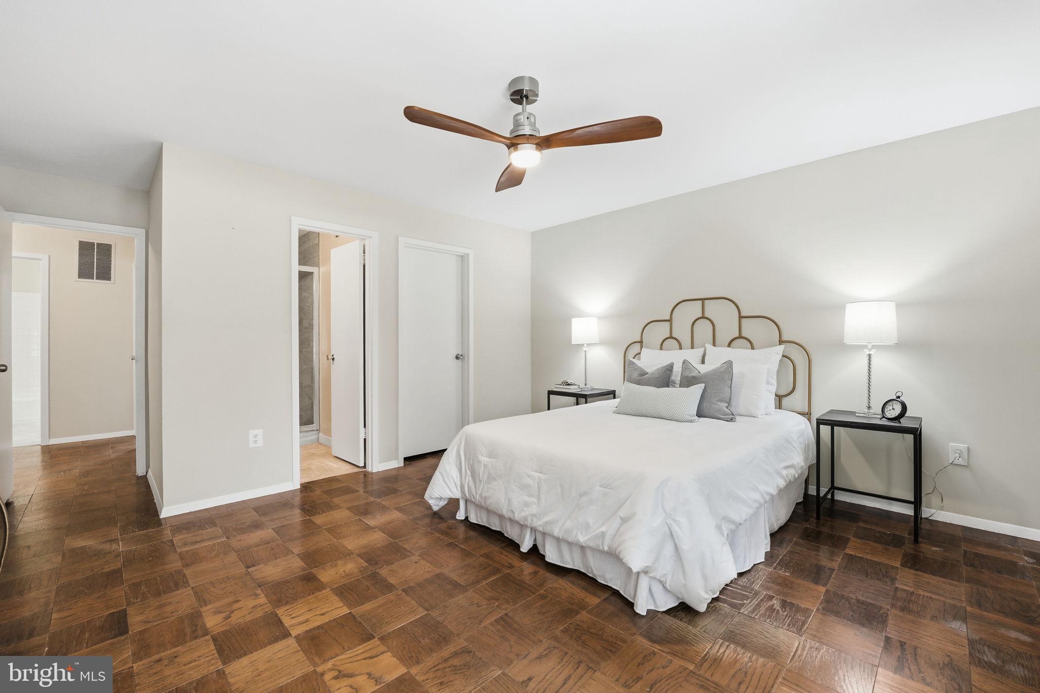 IVY OAK - Residential