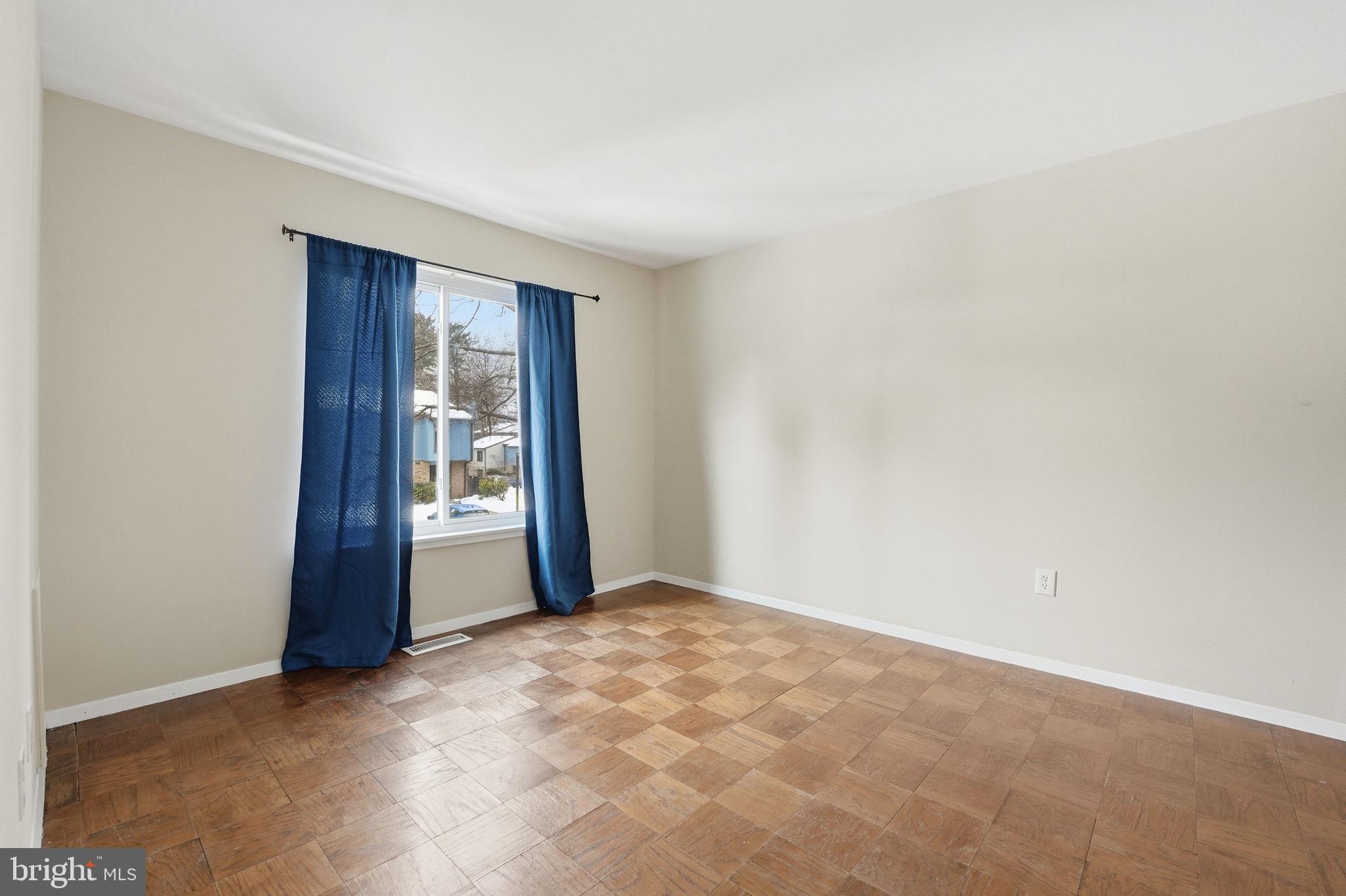 IVY OAK - Residential