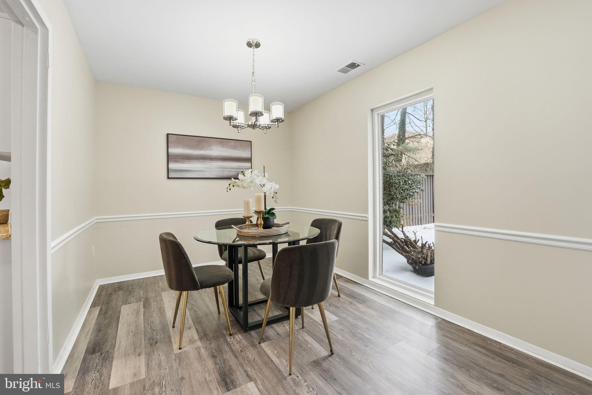 IVY OAK - Residential