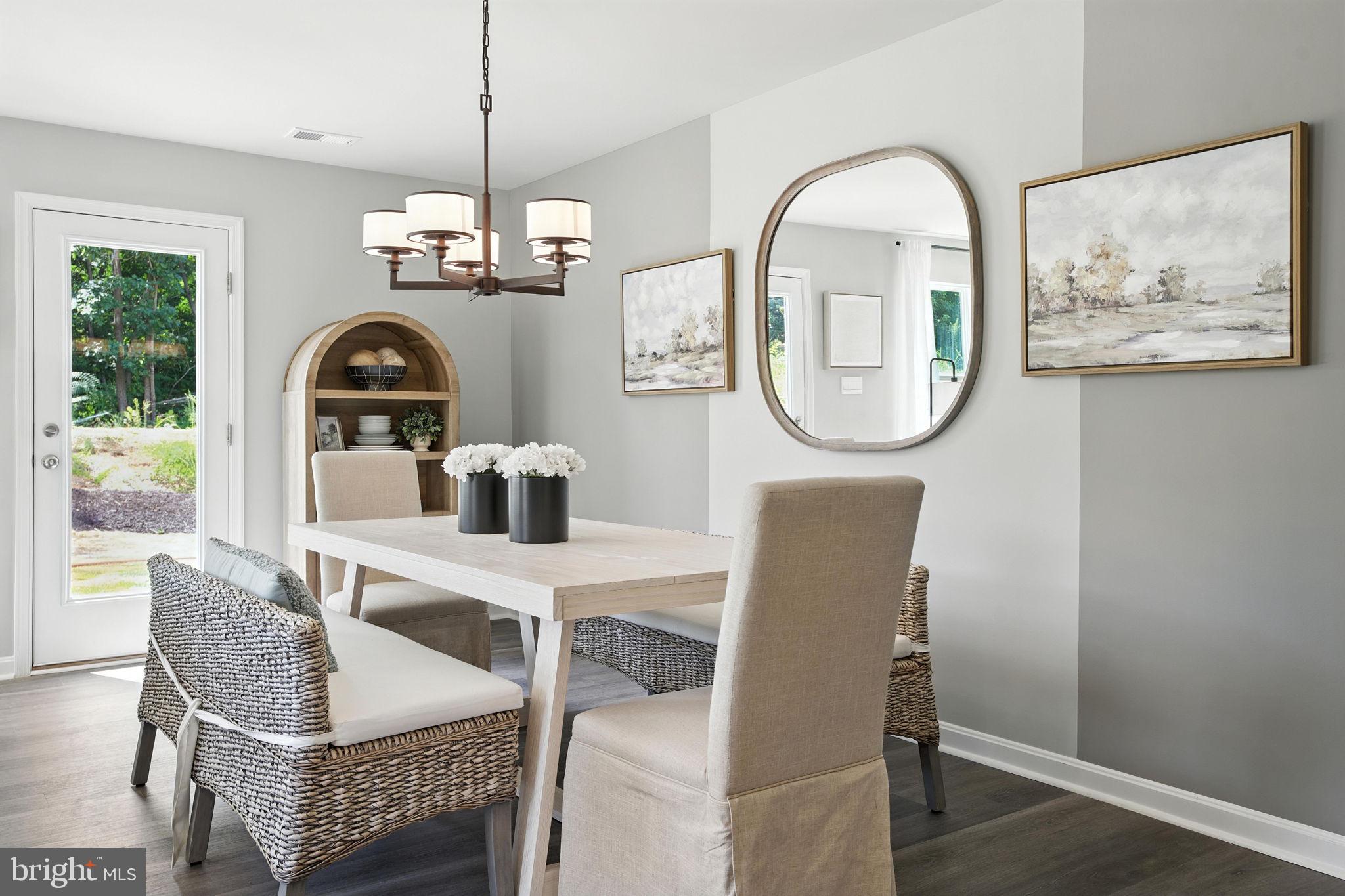 LADYSMITH VILLAGE - Residential