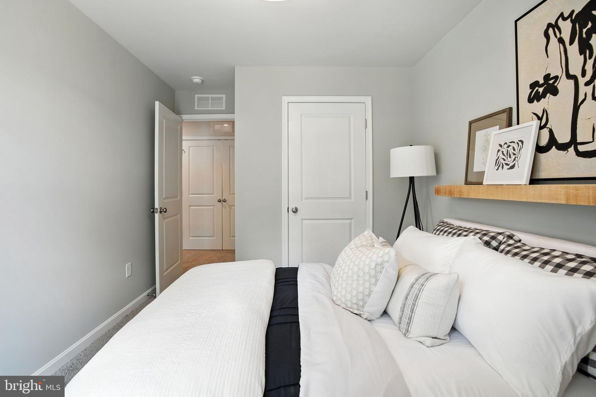 LADYSMITH VILLAGE - Residential