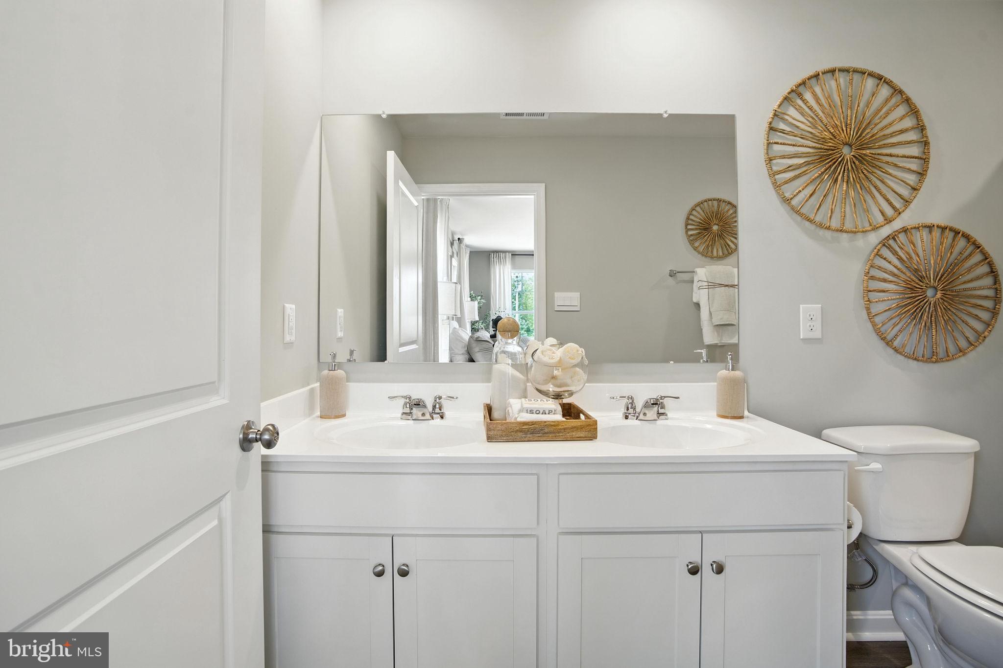 LADYSMITH VILLAGE - Residential