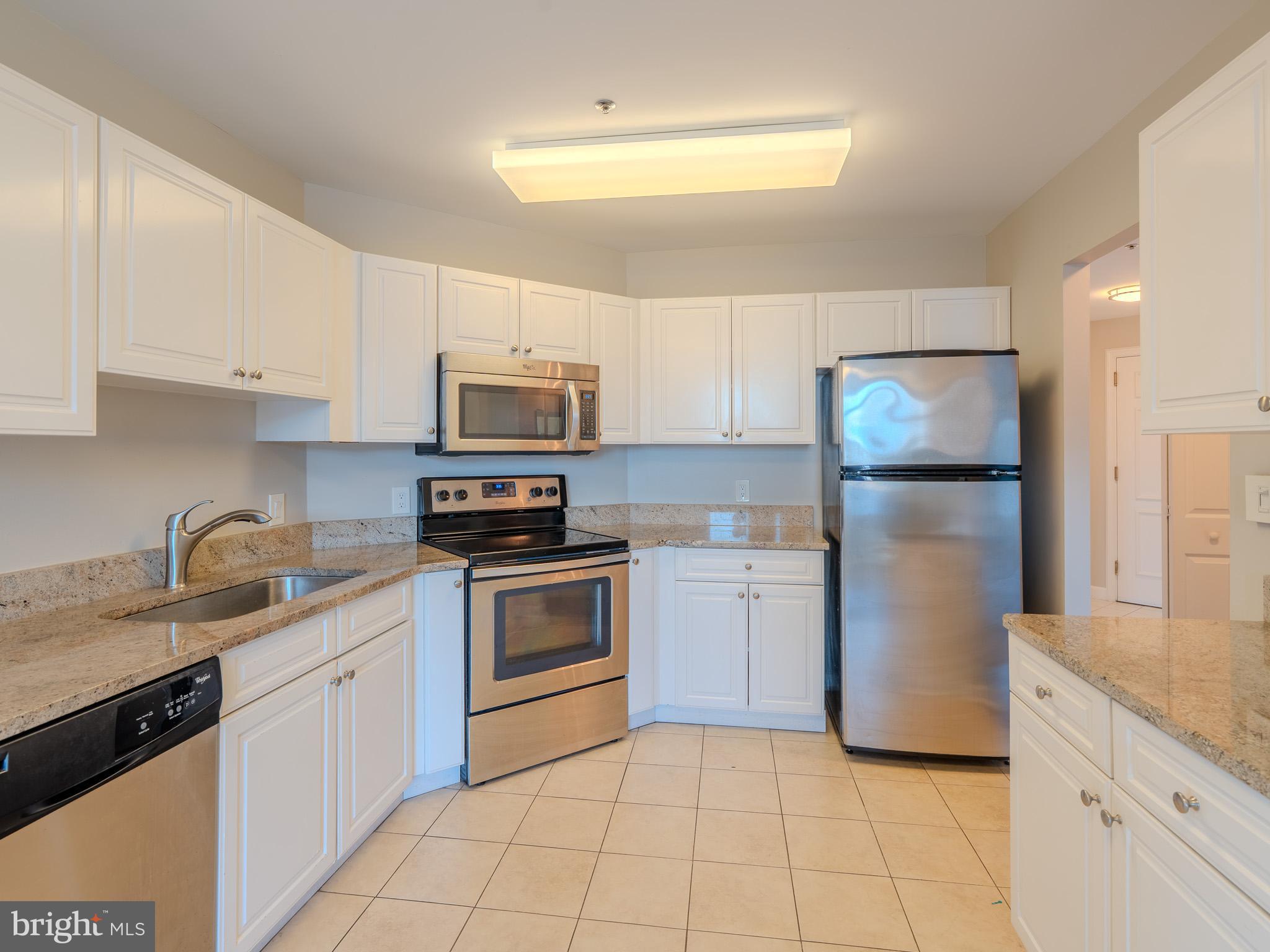 HARBORVIEW CONDOMINIUMS - Residential