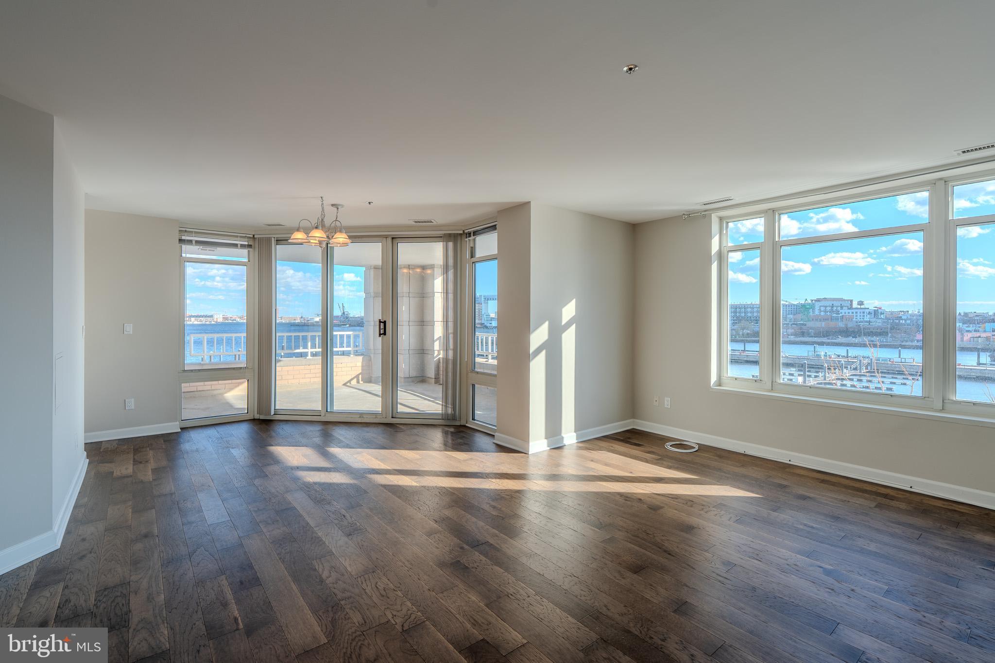 HARBORVIEW CONDOMINIUMS - Residential