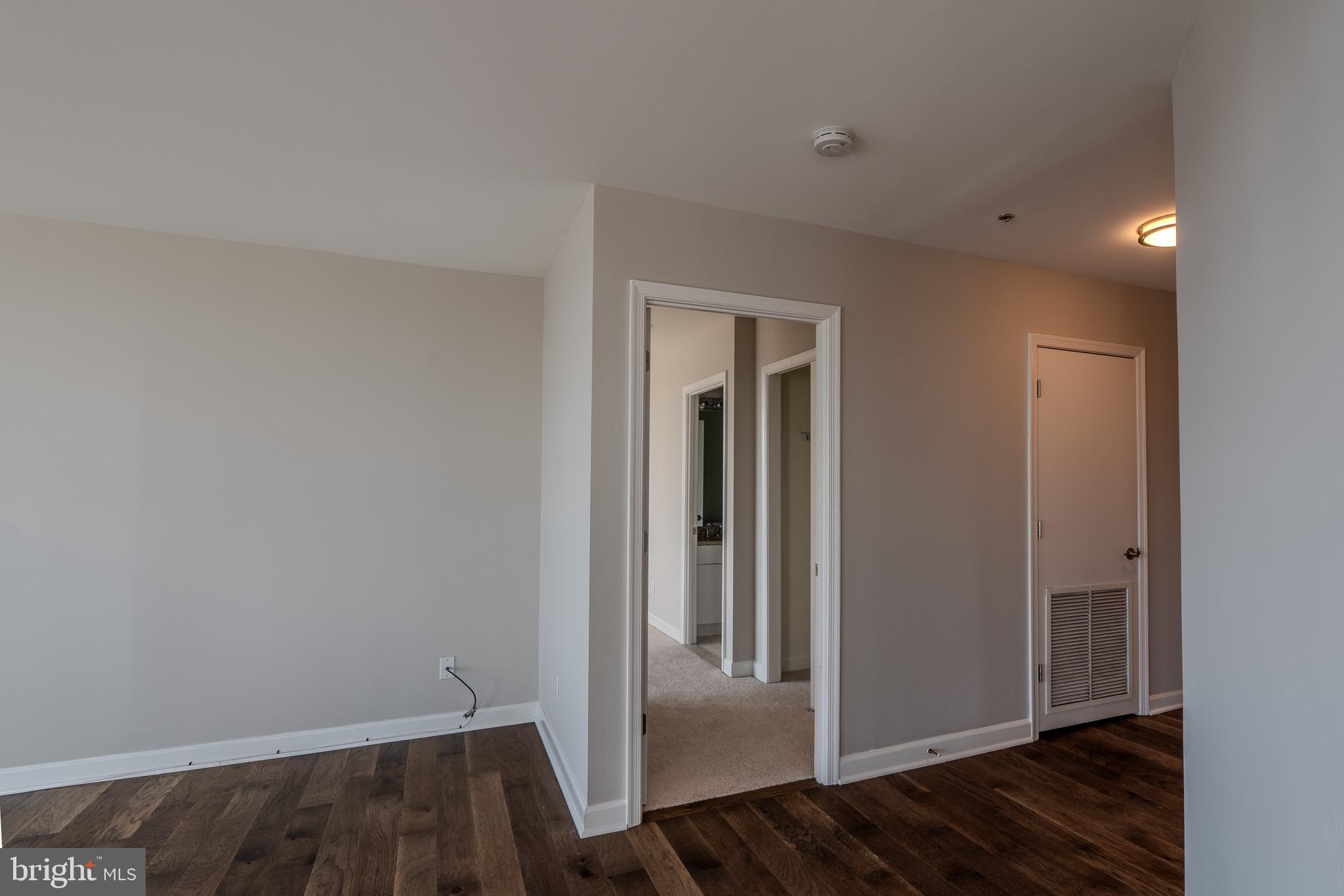 HARBORVIEW CONDOMINIUMS - Residential