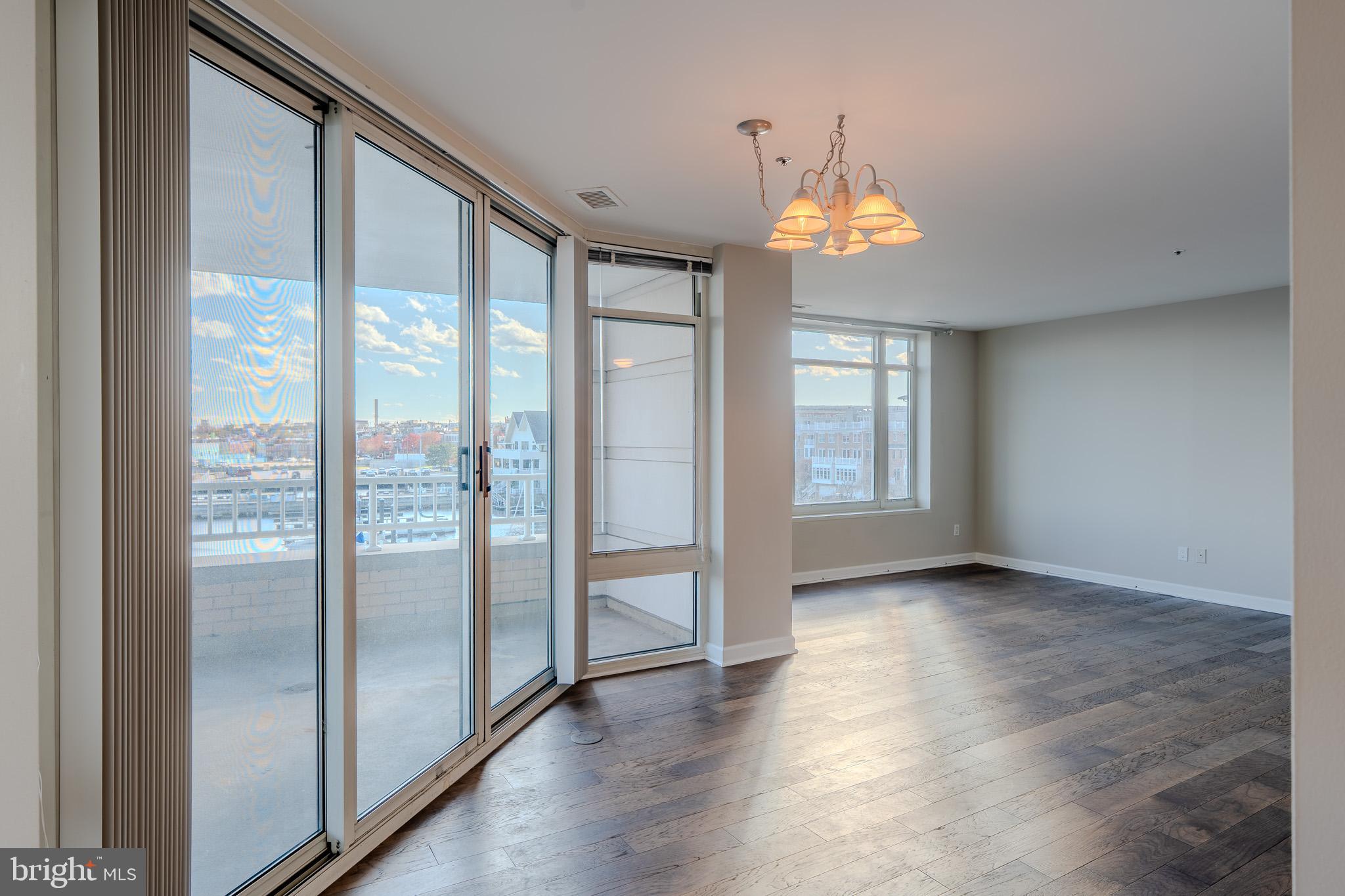 HARBORVIEW CONDOMINIUMS - Residential