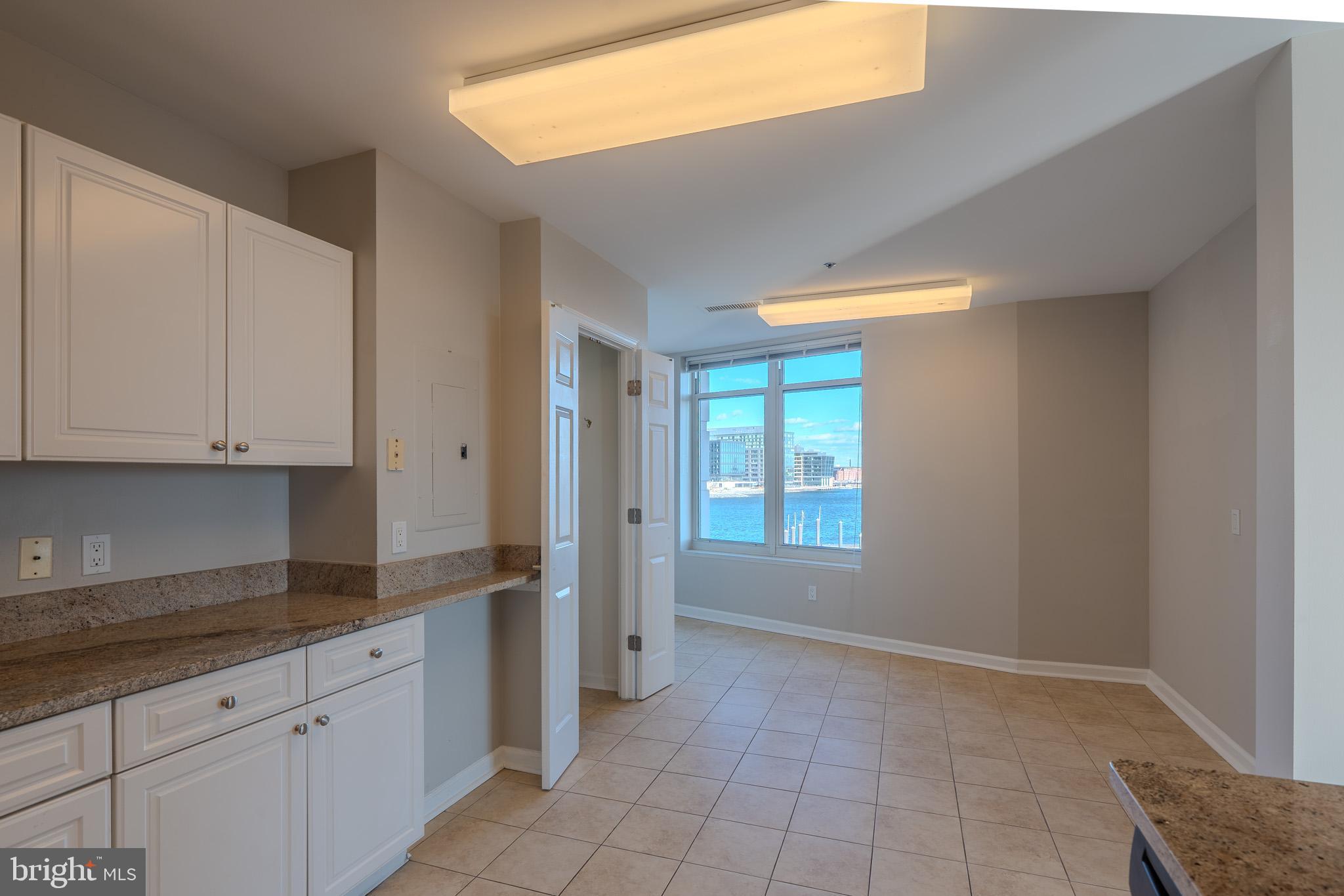 HARBORVIEW CONDOMINIUMS - Residential