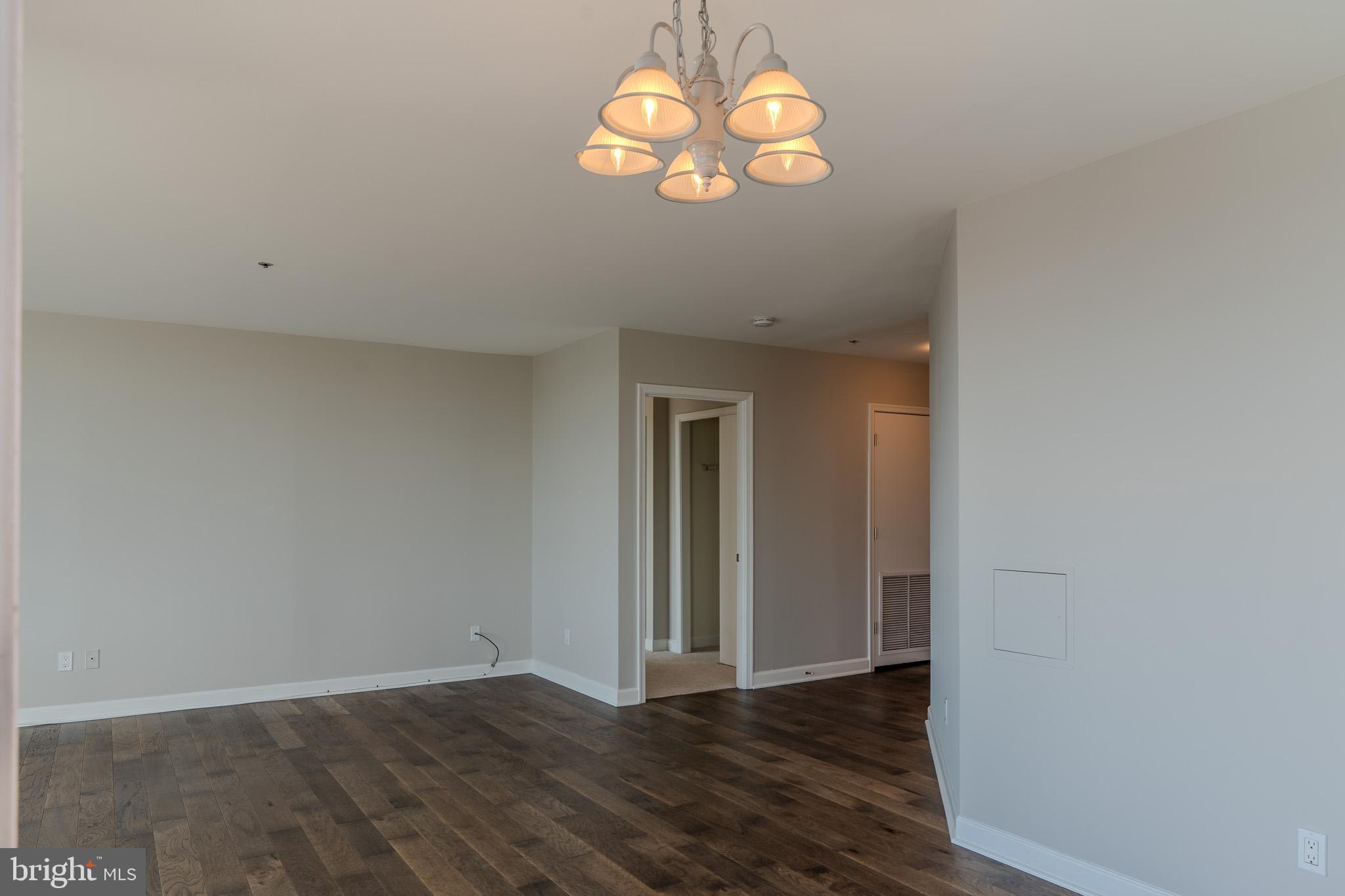 HARBORVIEW CONDOMINIUMS - Residential