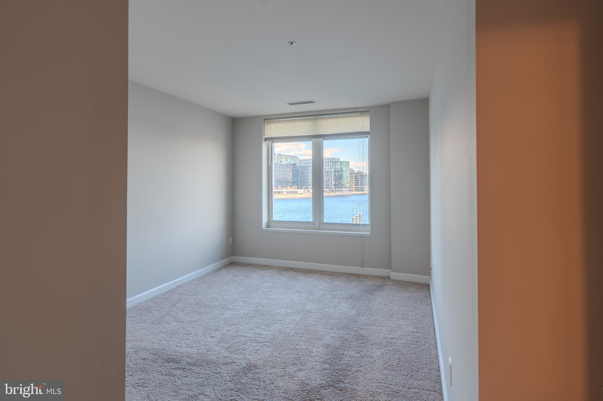 HARBORVIEW CONDOMINIUMS - Residential