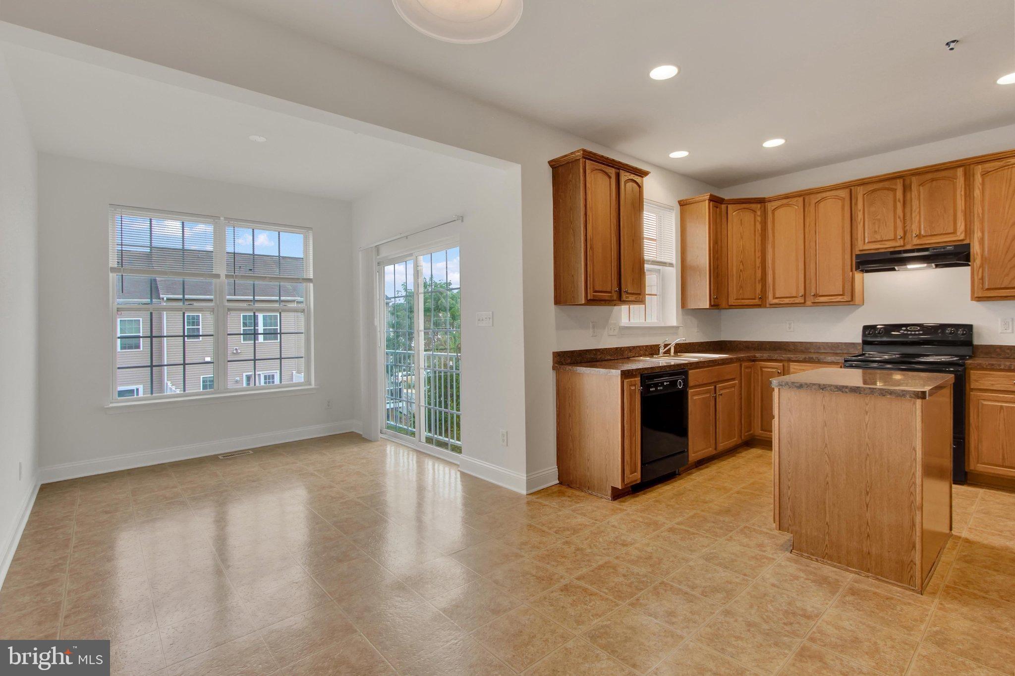 1237 STONEHAVEN WAY