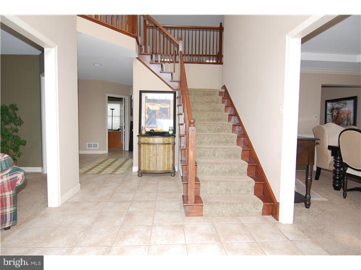 WOODS EDGE - Residential