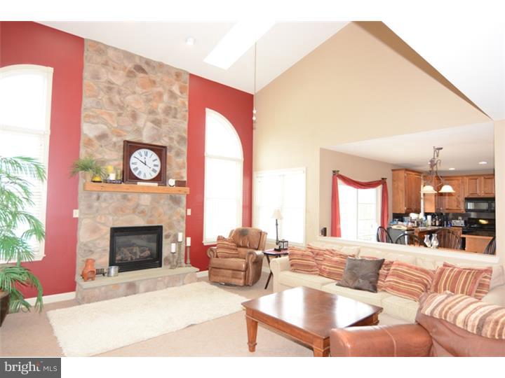 WOODS EDGE - Residential