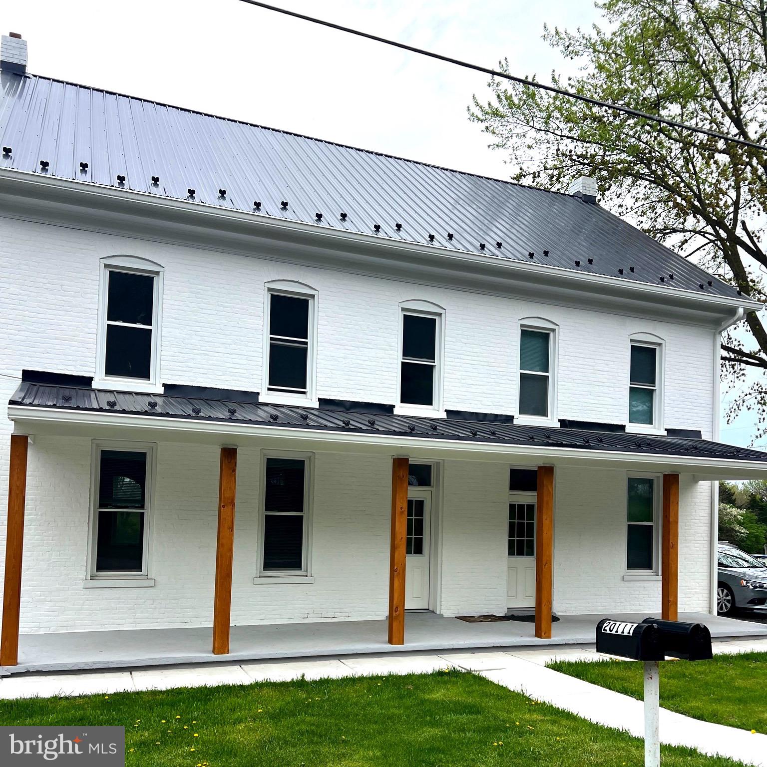 NORTH END - Residential Lease