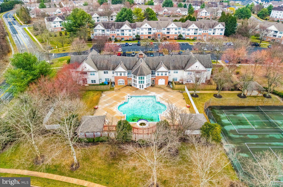 TAYLOR RIDGE CONDOMINIUMS - Residential