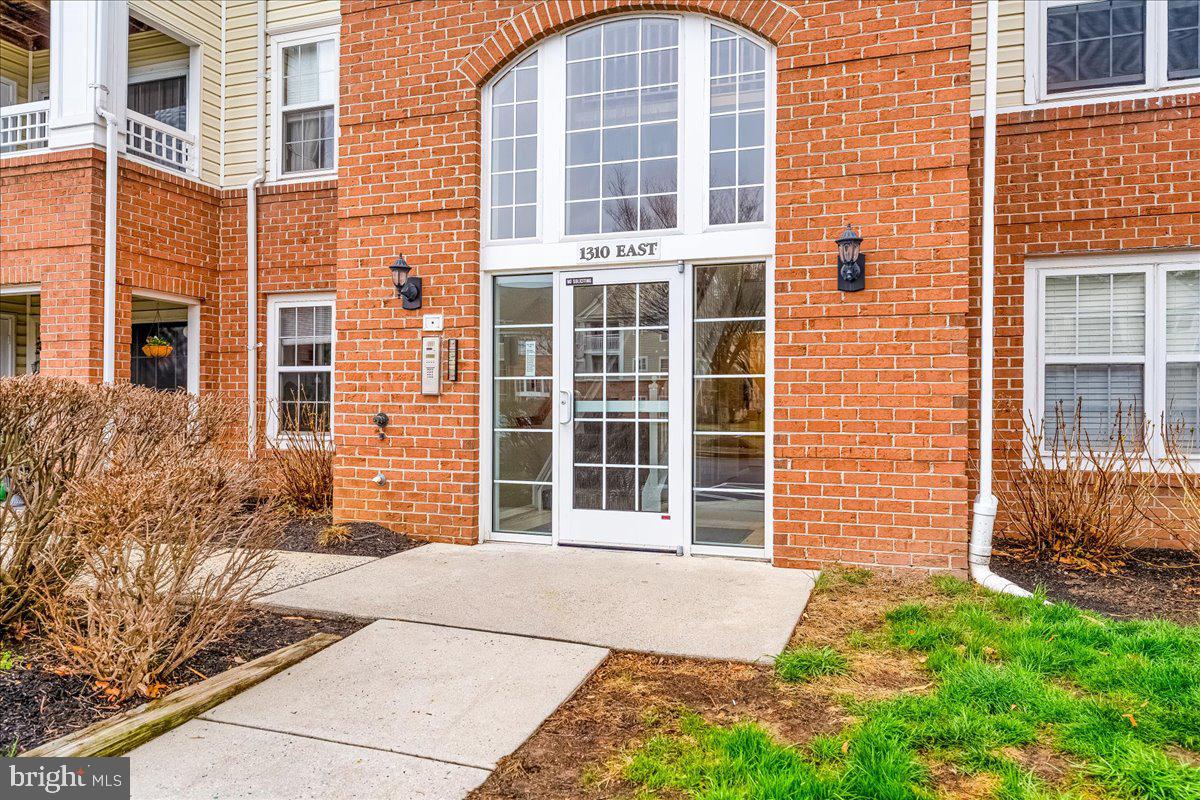 TAYLOR RIDGE CONDOMINIUMS - Residential