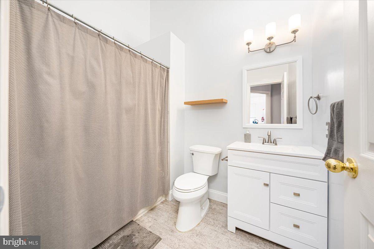 TAYLOR RIDGE CONDOMINIUMS - Residential