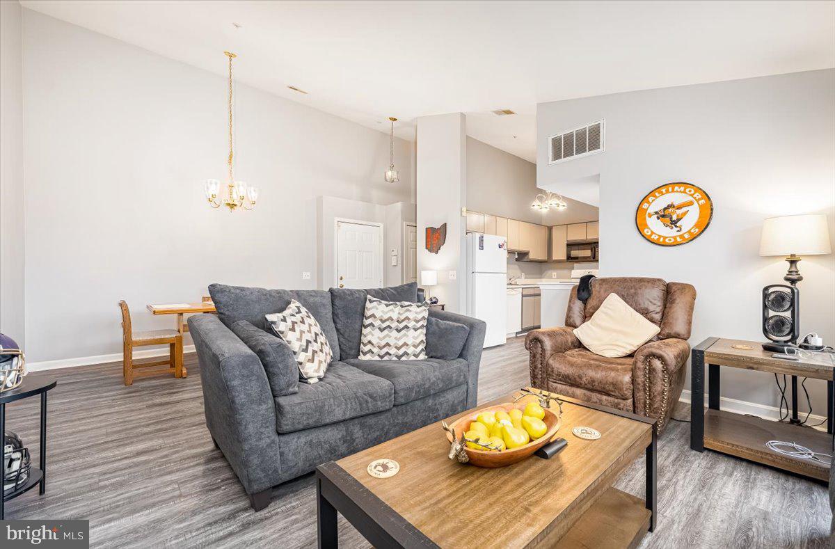 TAYLOR RIDGE CONDOMINIUMS - Residential