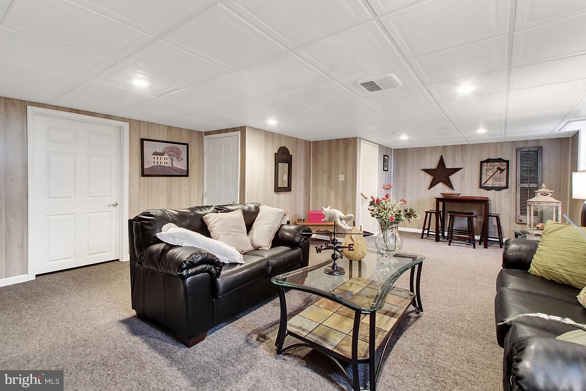 ADMIRE SPRINGS - Residential