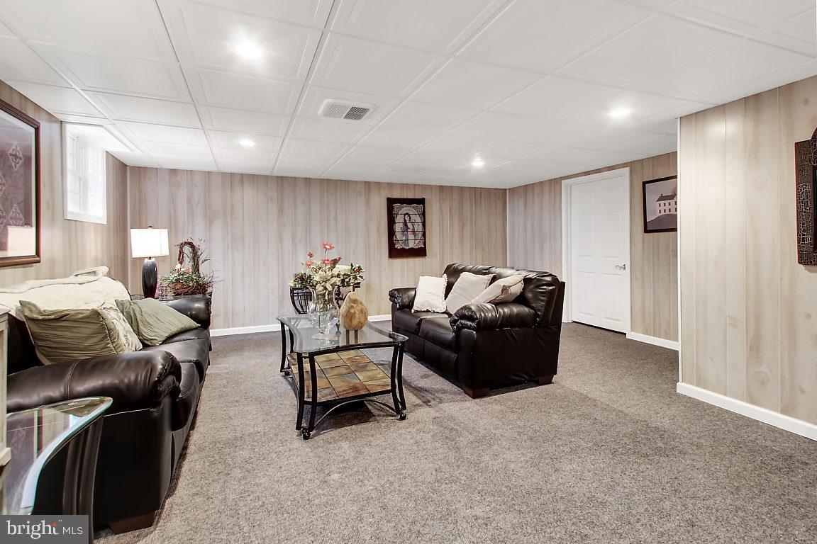 ADMIRE SPRINGS - Residential