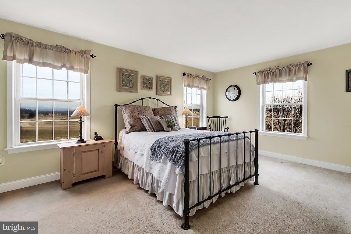 ADMIRE SPRINGS - Residential