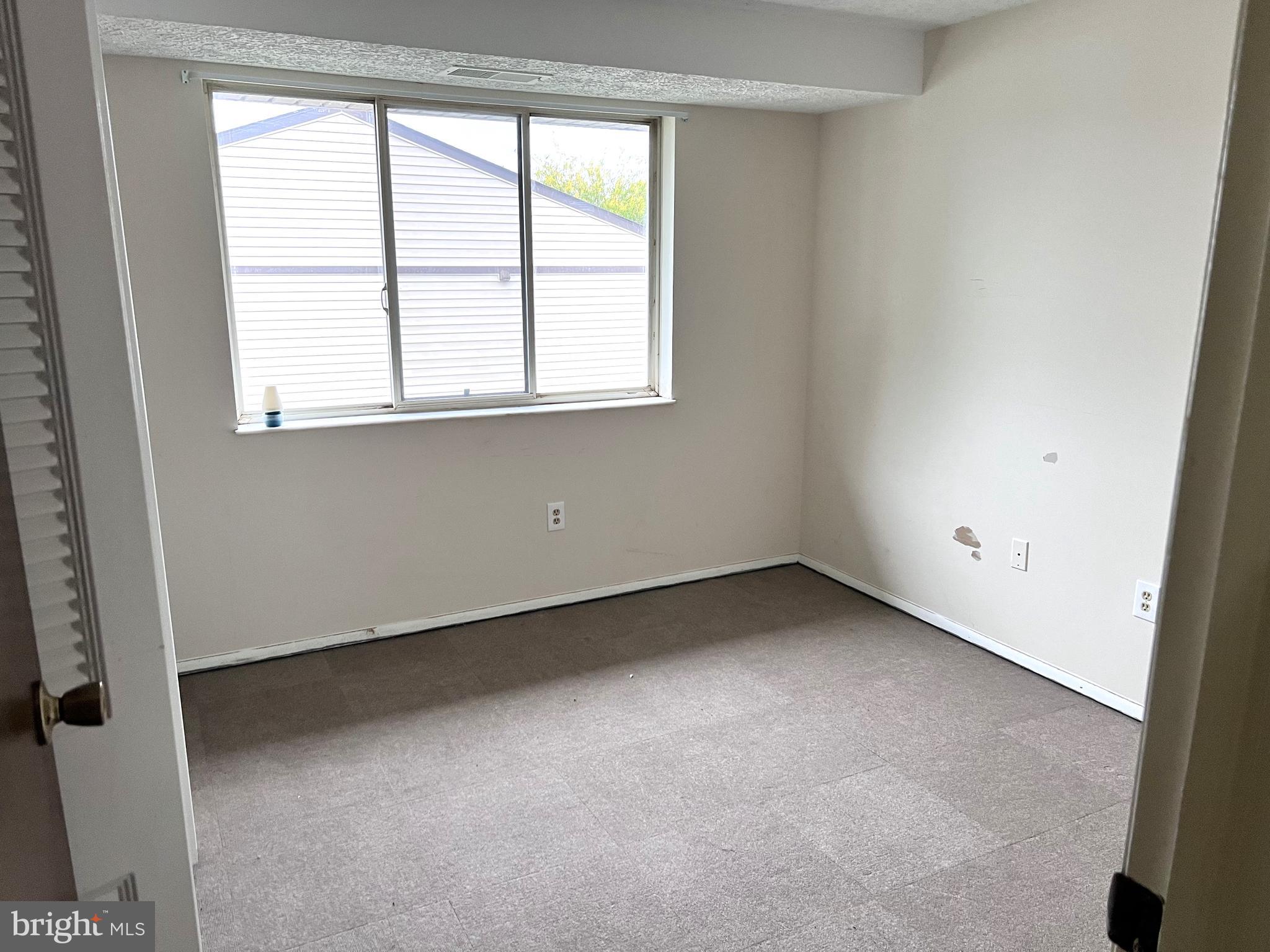 AMBERTOWNE - Residential