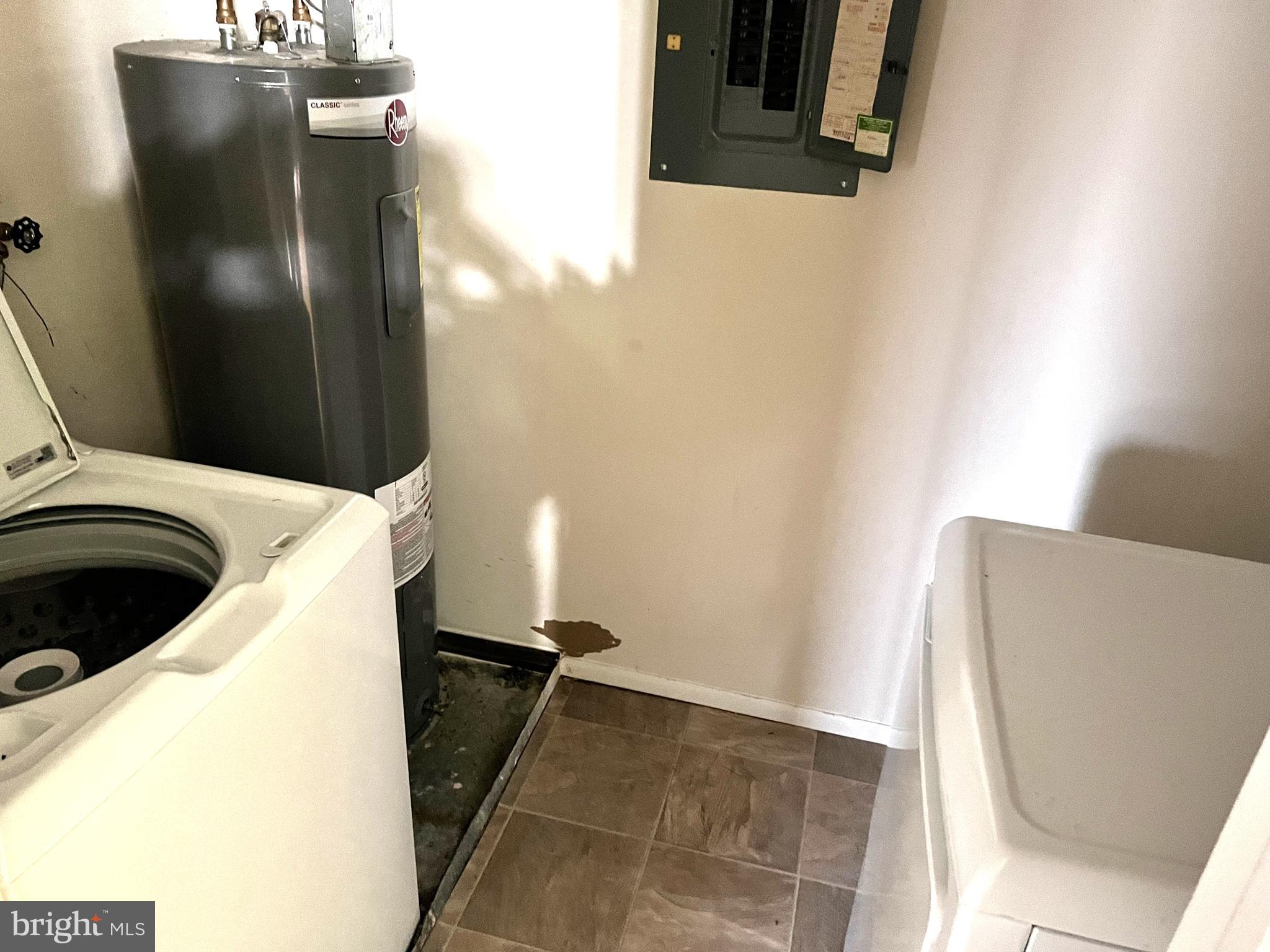 AMBERTOWNE - Residential