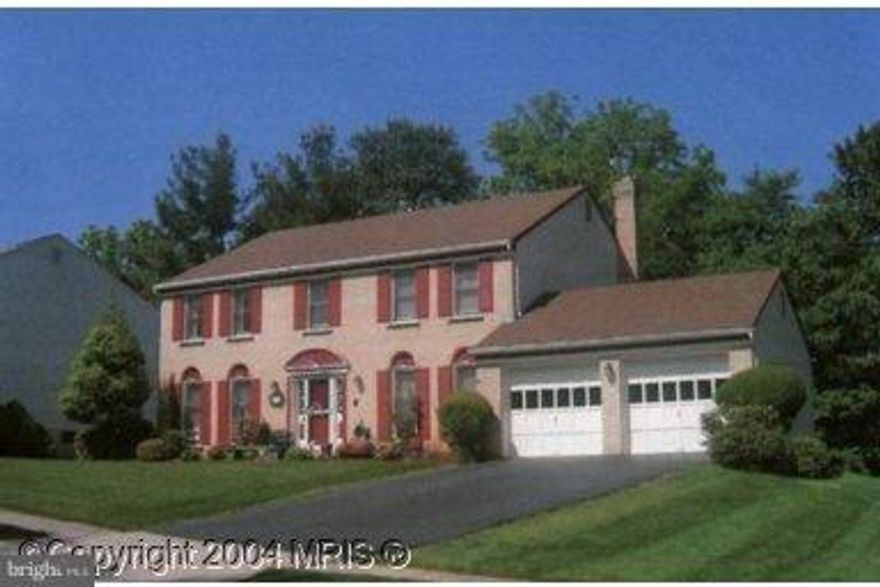 This rental unit is the basement of a very nice family's home, about 900SF with separated entrance. Walk to Woodson HS, shopping ctr. 1BR, 1B. Hardwood in large LR & DR. Gas cooking, granite counter top. Ceramic title in kitchen & bath. All utilities included in the rent. Must have good credit. Credit check is $45 per adult. Please have certified funds to NBI Realty with application.