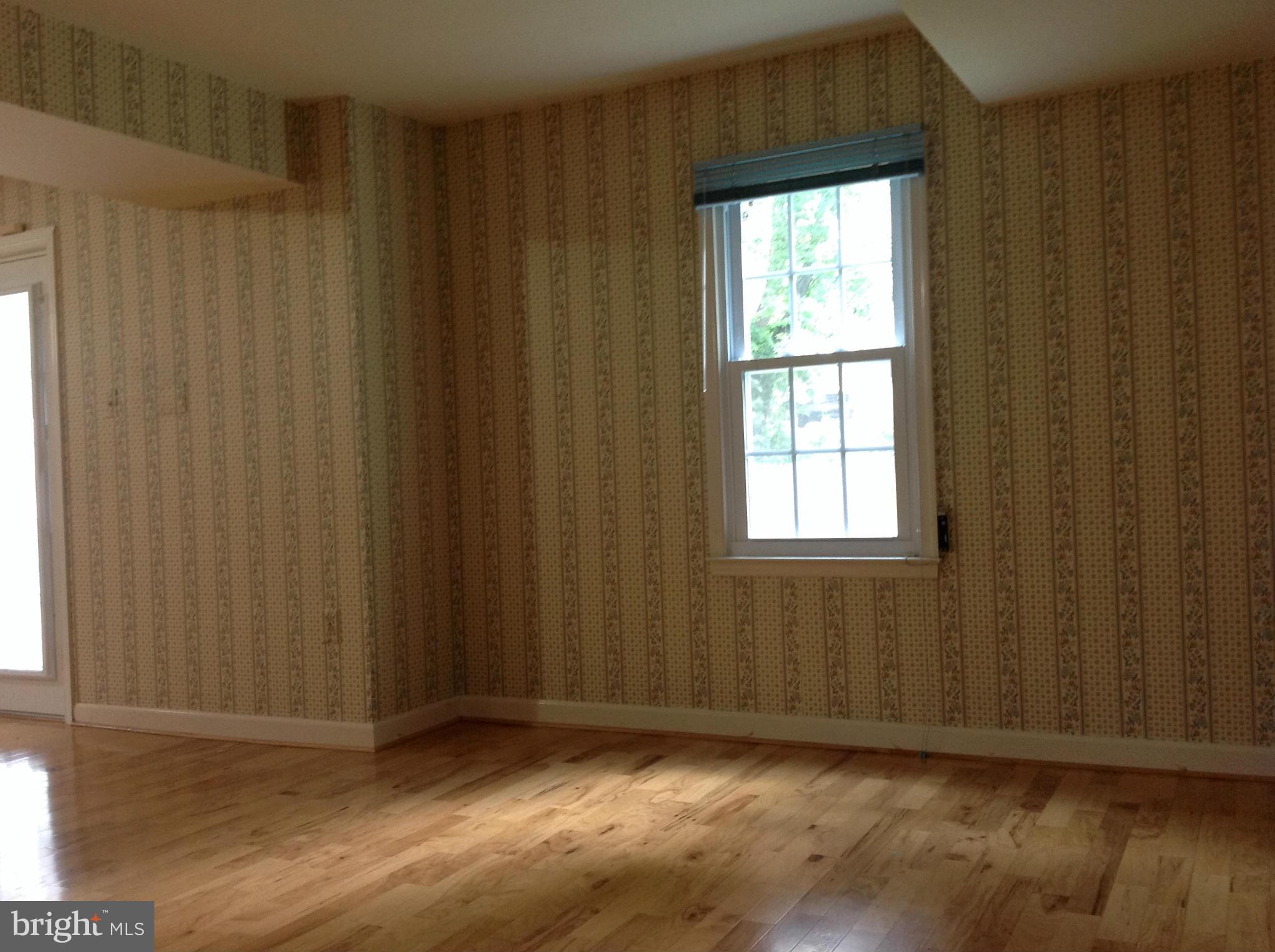 BRIARS AT WESTCHESTER - Residential Lease
