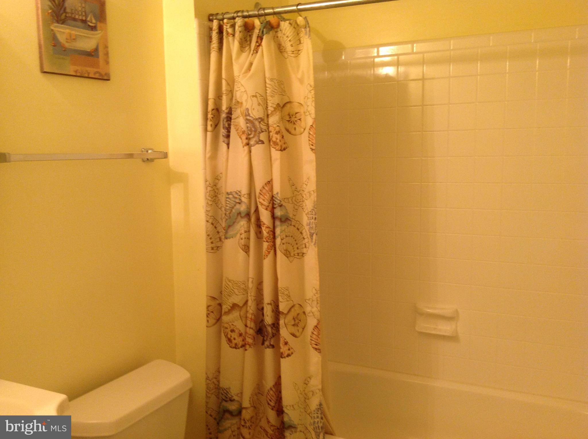 BRIARS AT WESTCHESTER - Residential Lease
