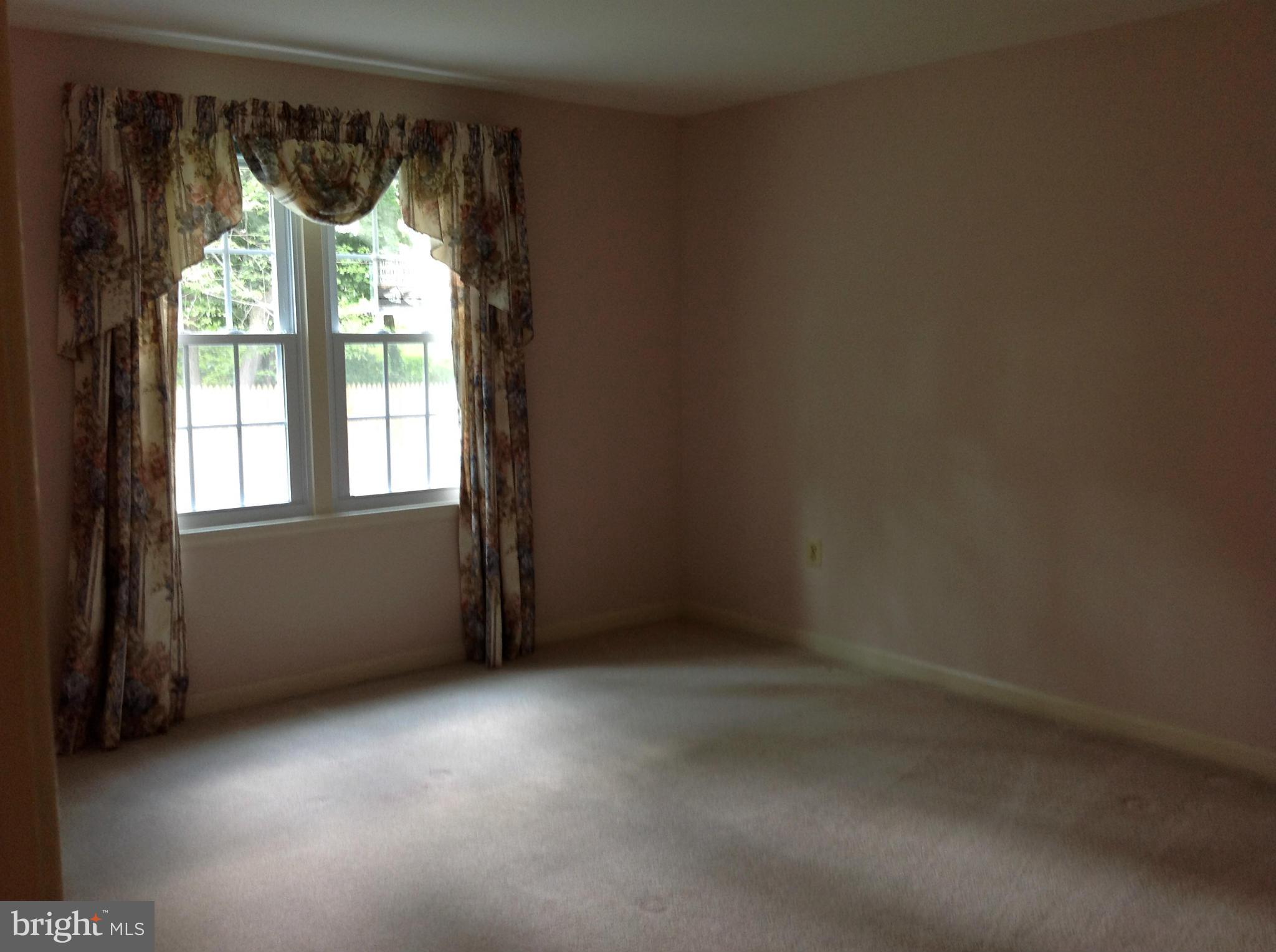 BRIARS AT WESTCHESTER - Residential Lease