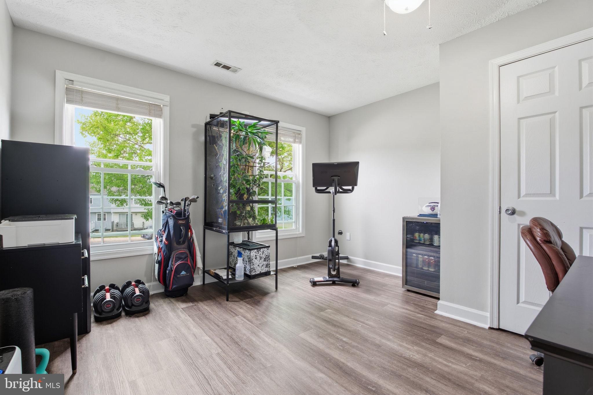 LAUREL VALLEY - Residential