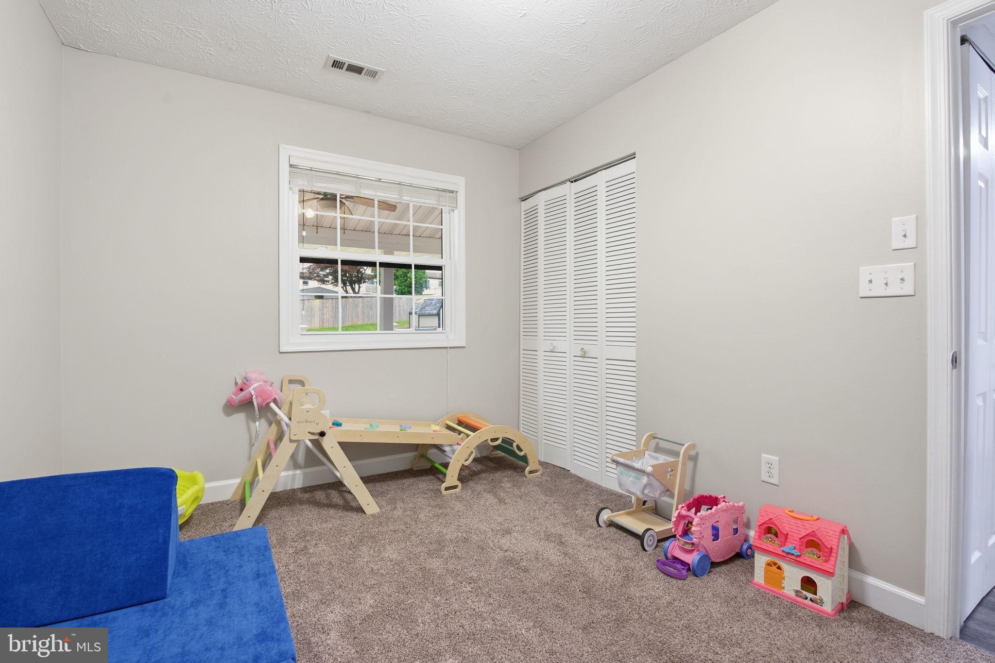 LAUREL VALLEY - Residential