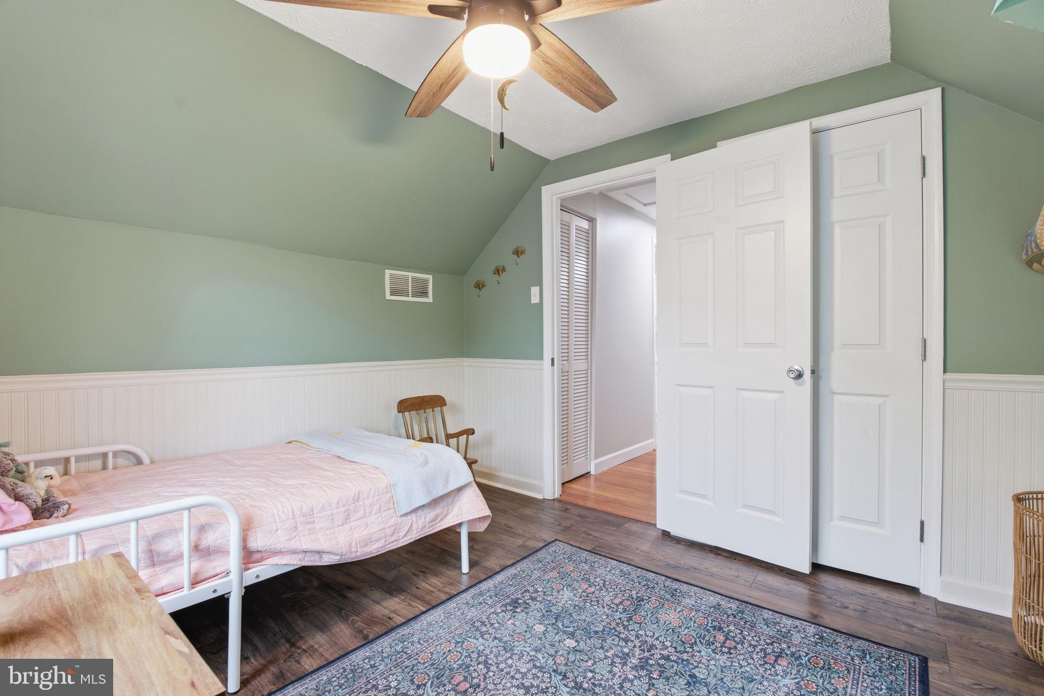LAUREL VALLEY - Residential