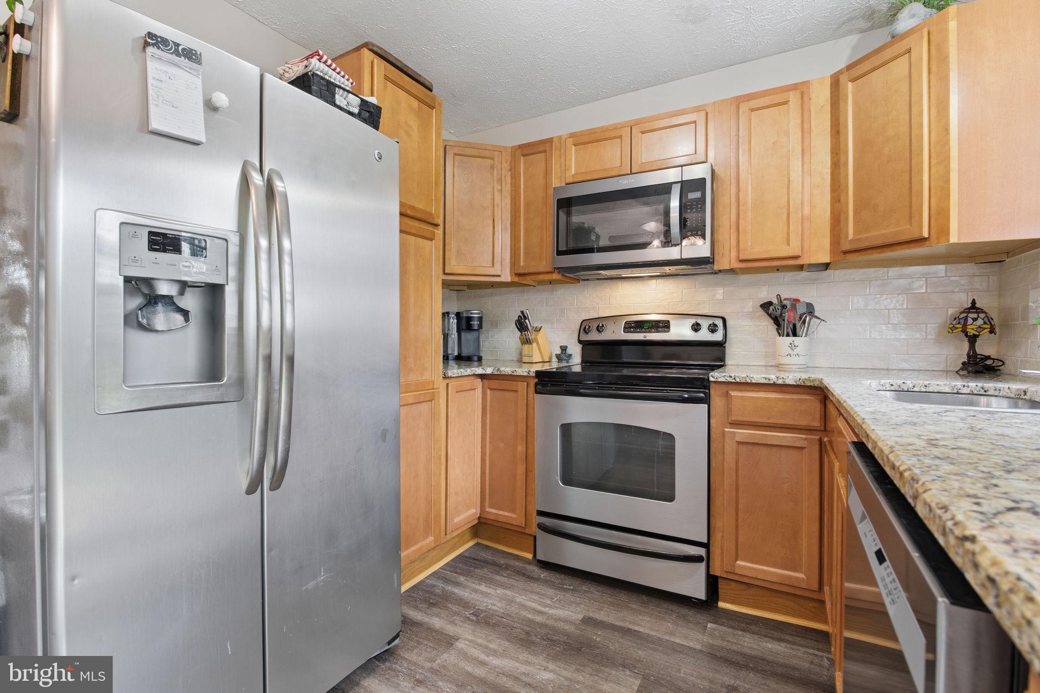 LAUREL VALLEY - Residential