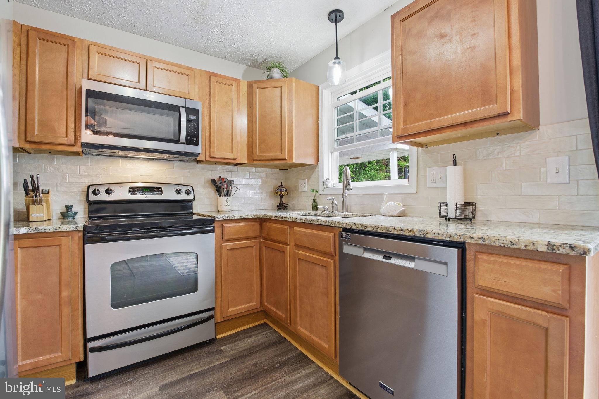 LAUREL VALLEY - Residential