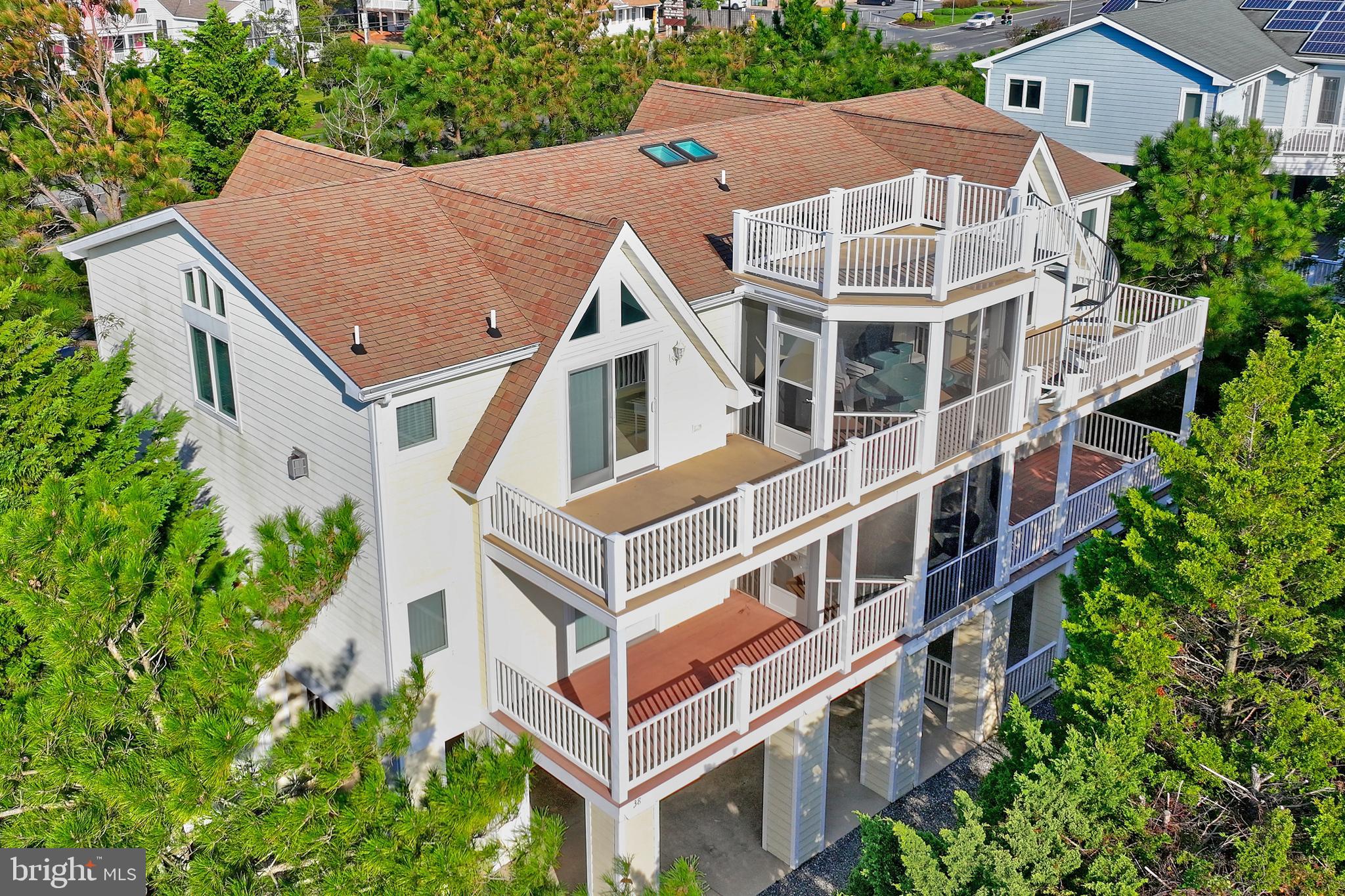 SANDPIPER VILLAGE - Residential