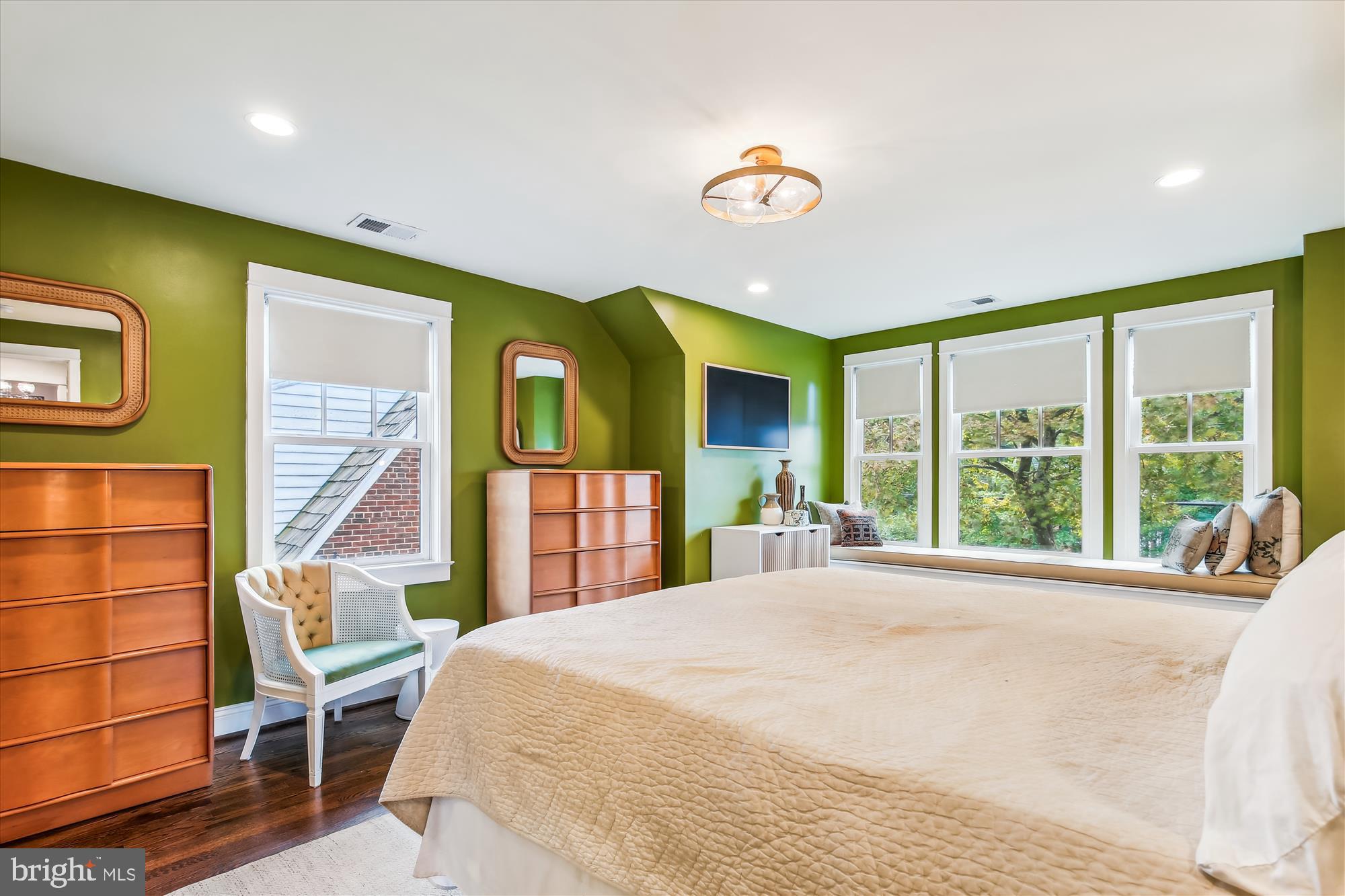 BRADDOCK HEIGHTS - Residential