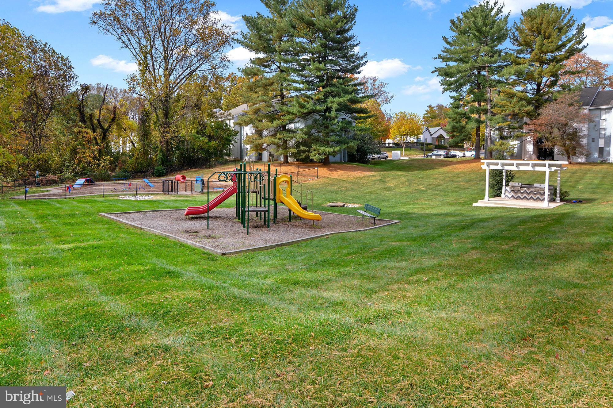 CEDAR VALLEY CONDOMINIUM - Residential Lease