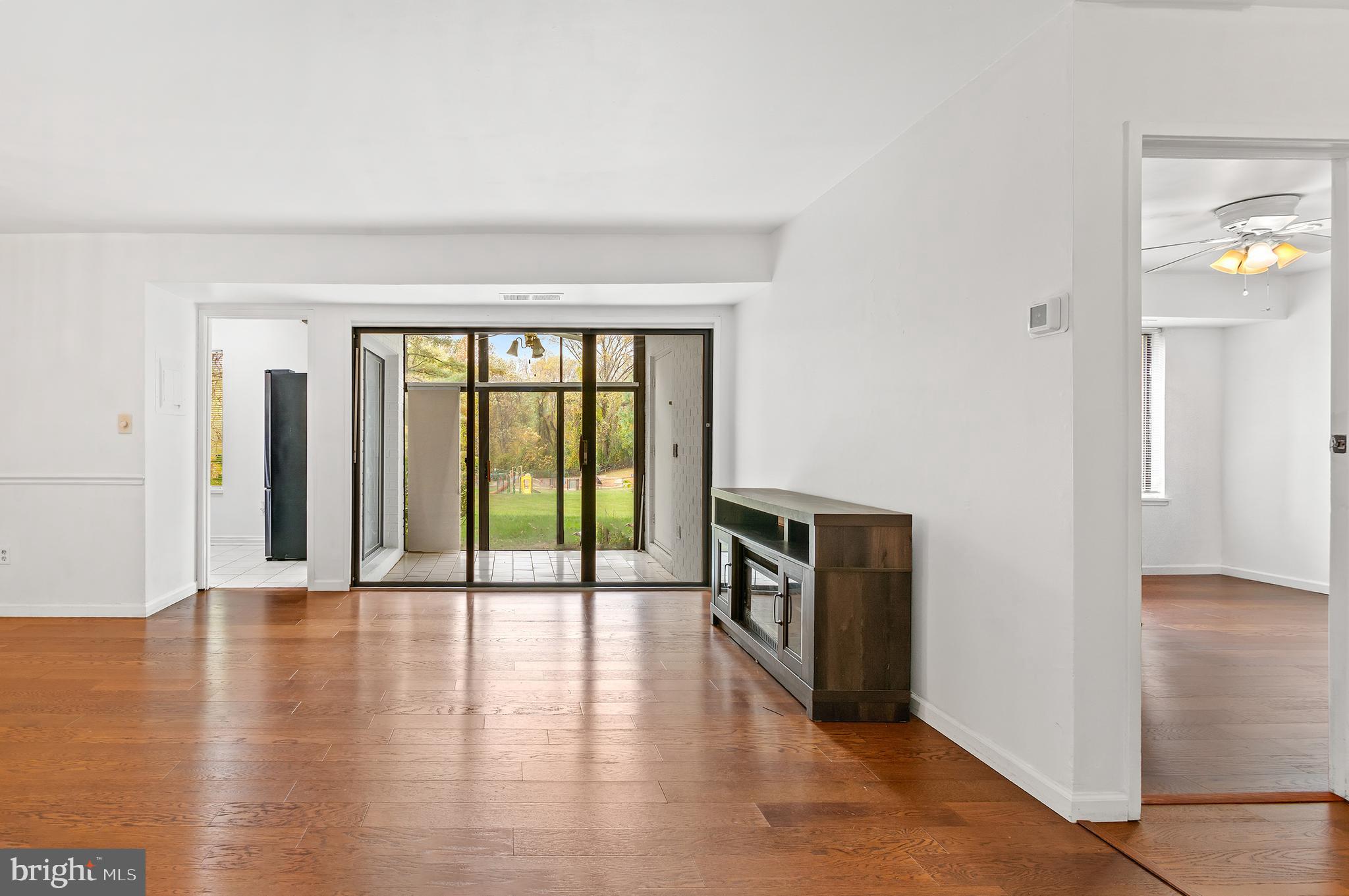 CEDAR VALLEY CONDOMINIUM - Residential Lease