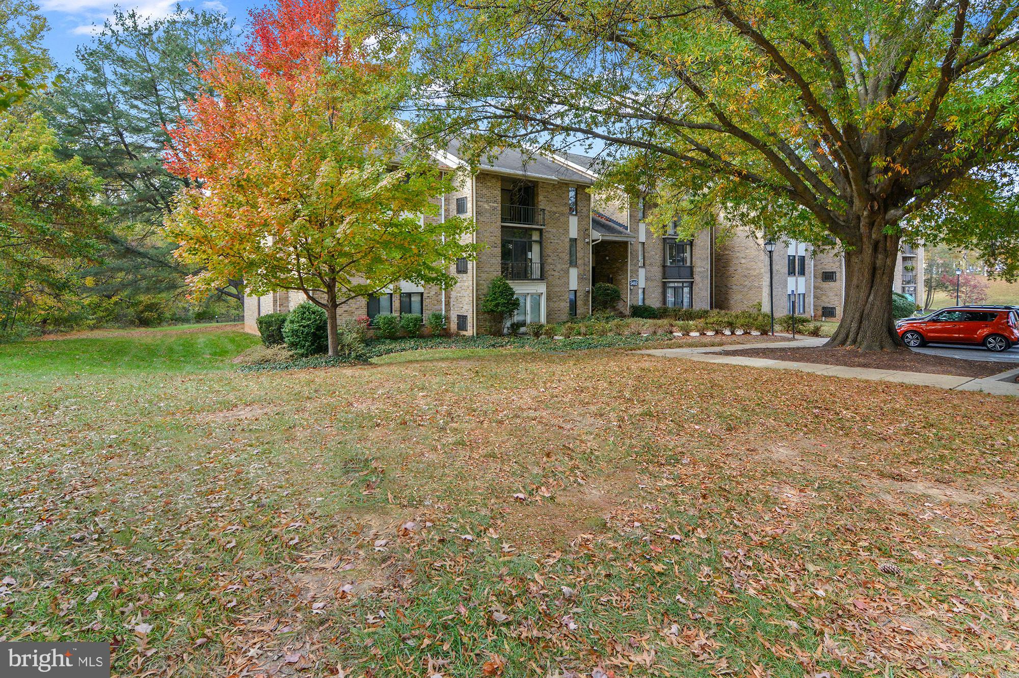 CEDAR VALLEY CONDOMINIUM - Residential Lease