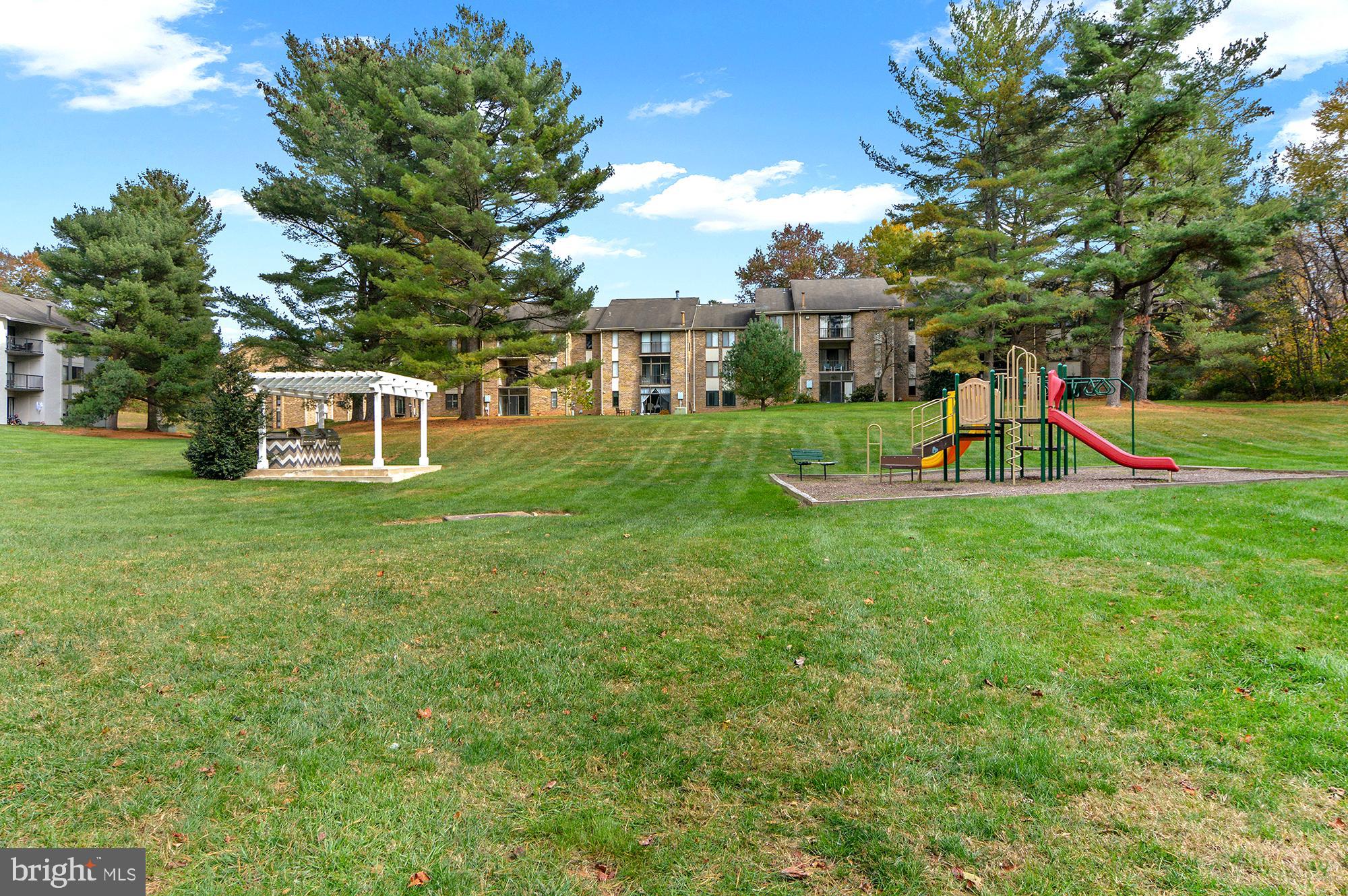 CEDAR VALLEY CONDOMINIUM - Residential Lease