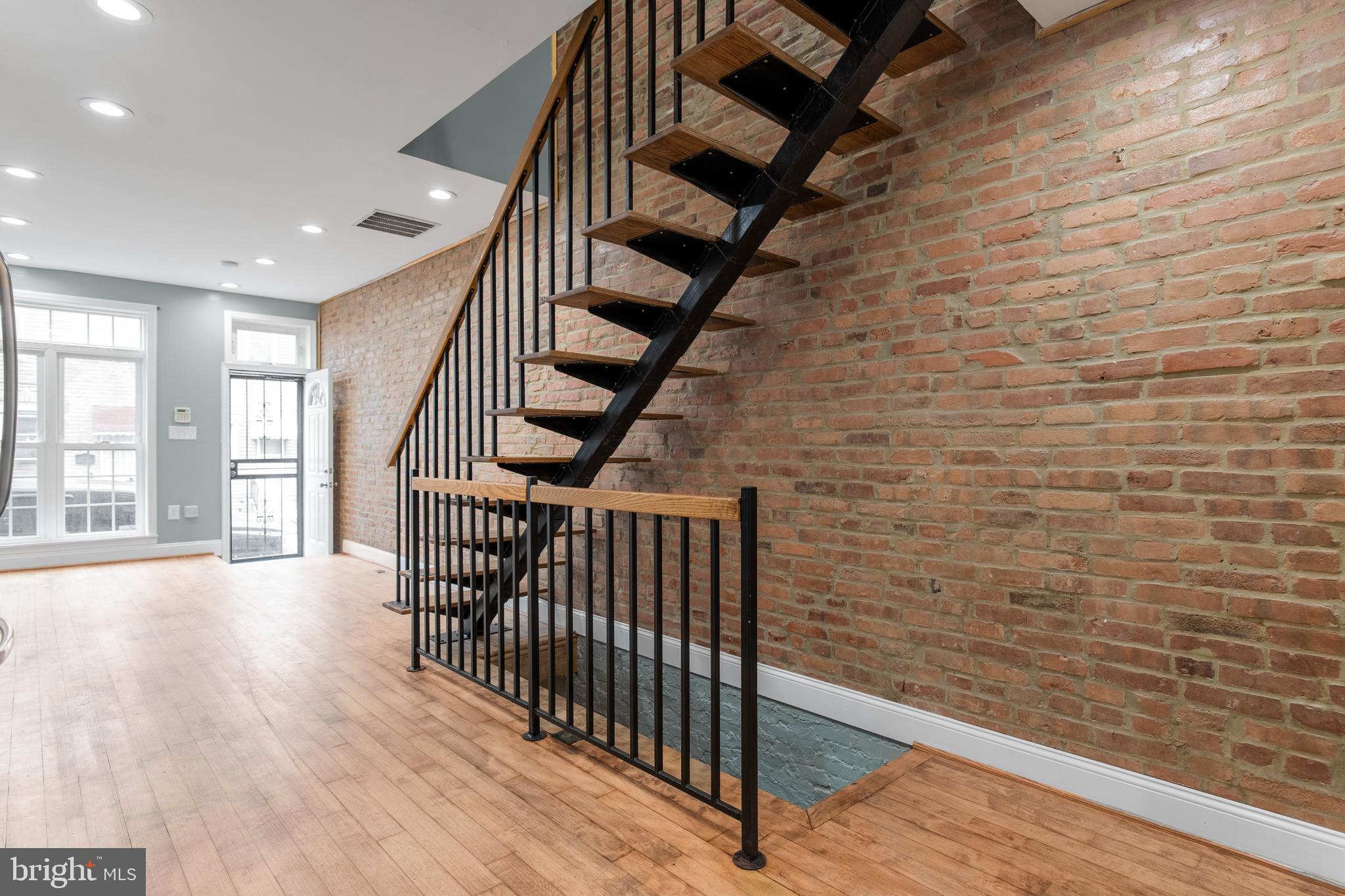 HIGHLANDTOWN - Residential