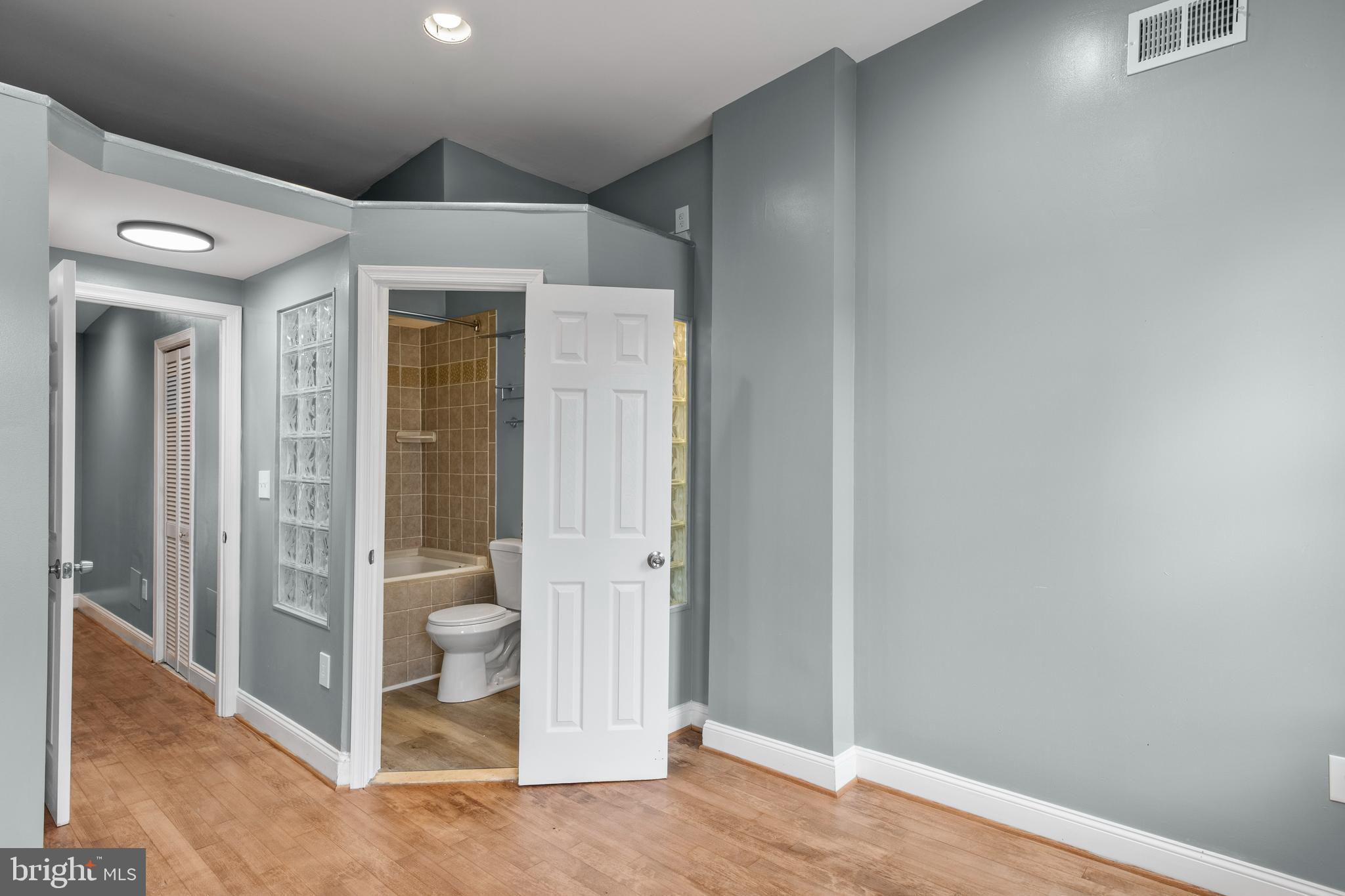 HIGHLANDTOWN - Residential