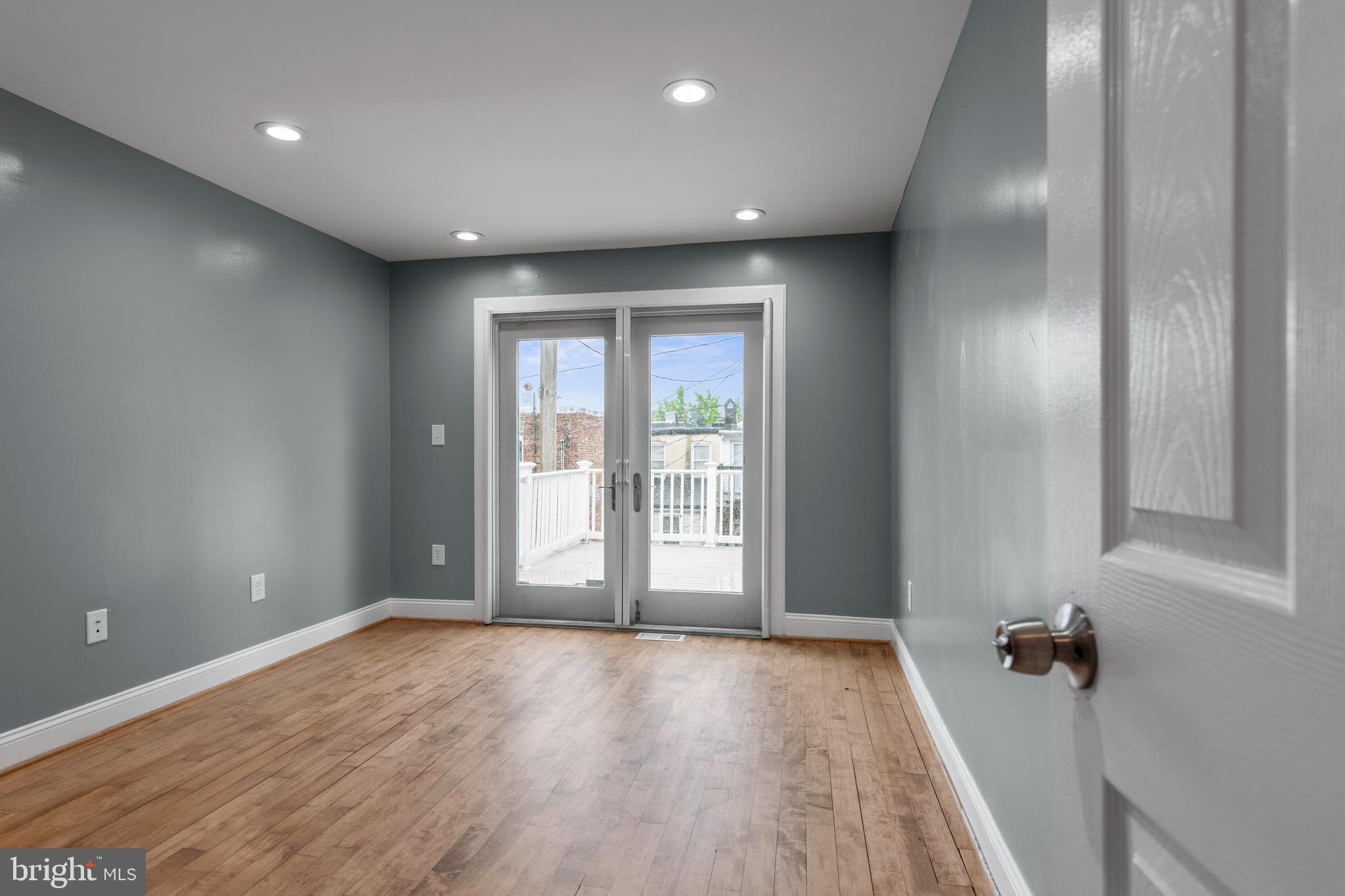 HIGHLANDTOWN - Residential