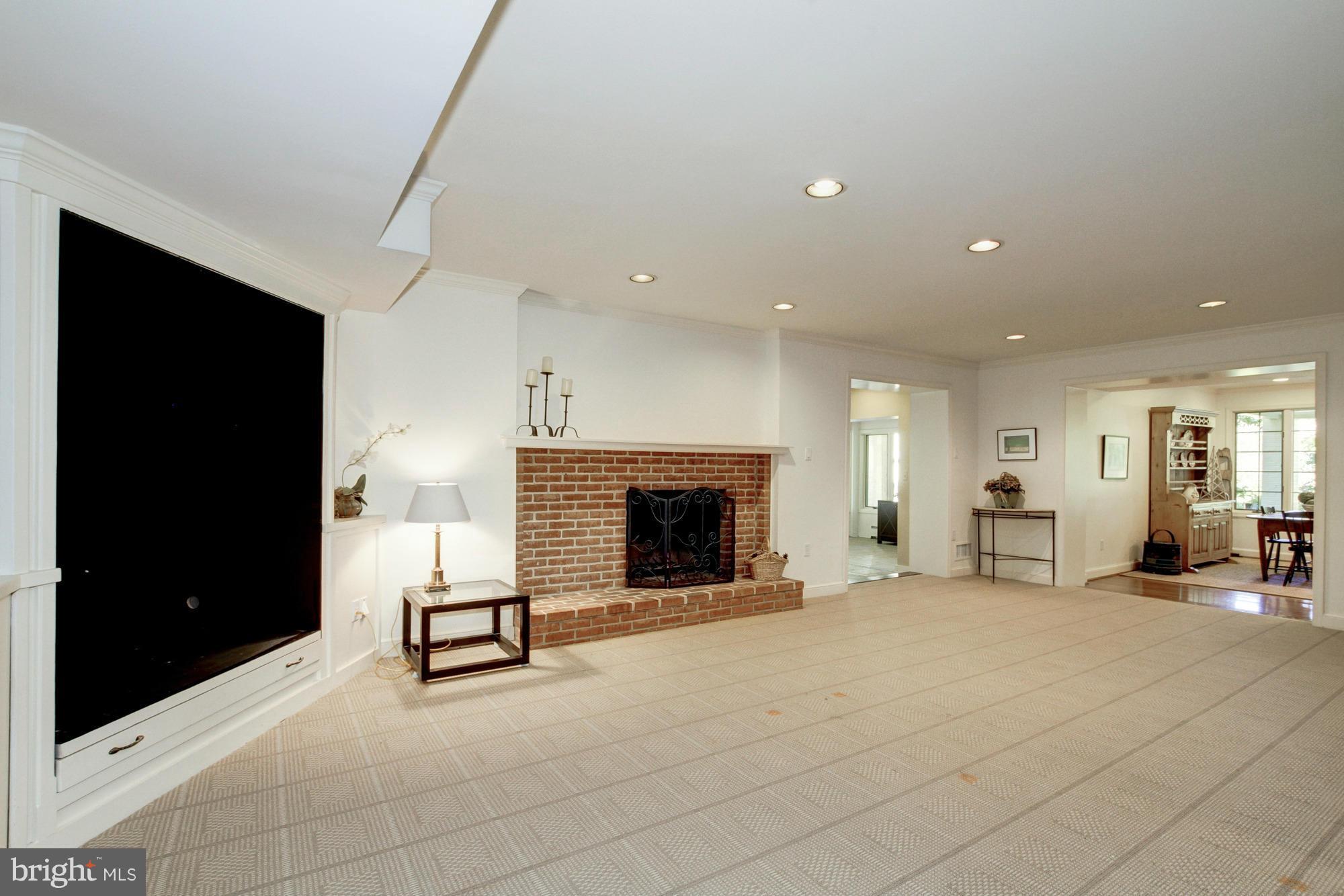 PINEY GLEN FARMS - Residential