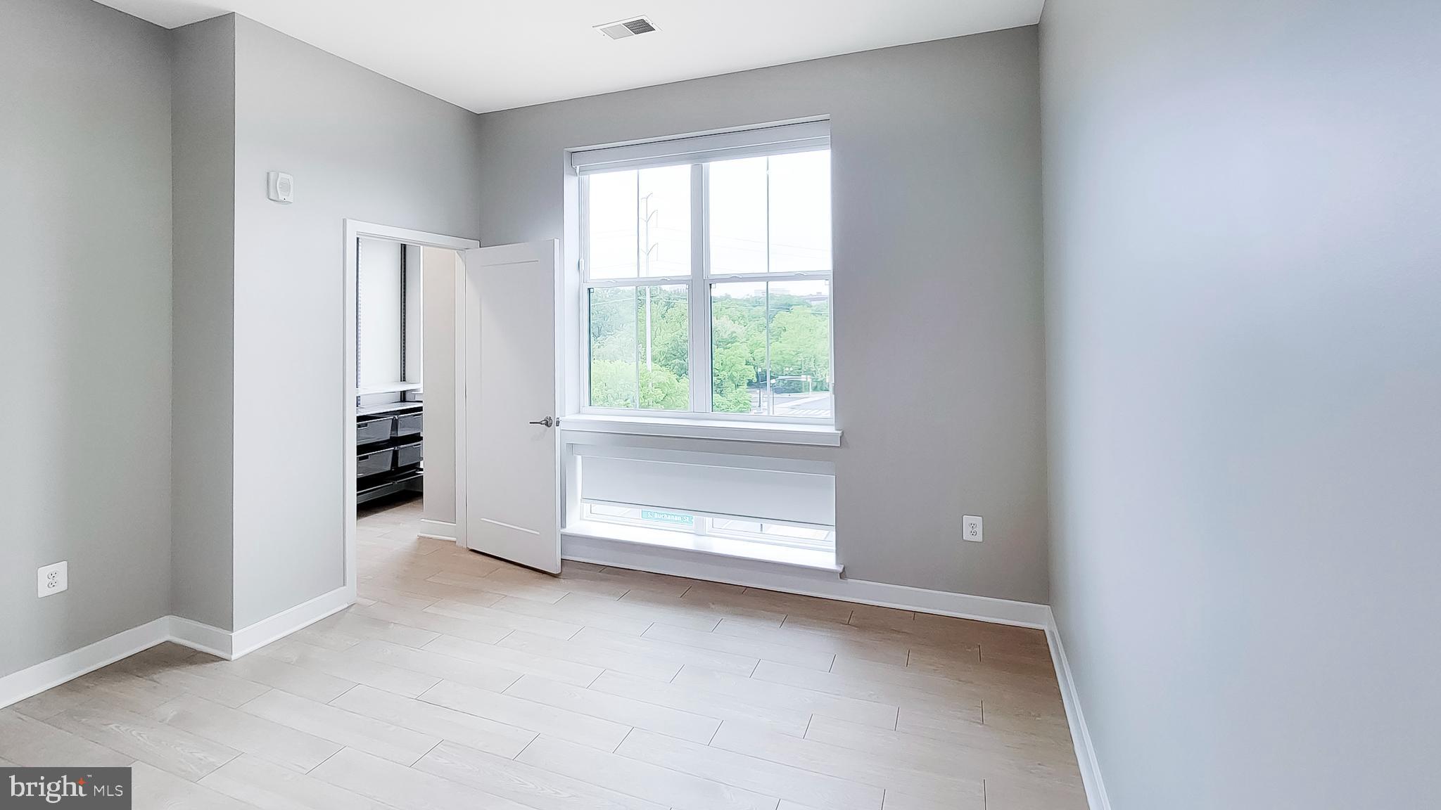 TRAFALGAR FLATS - Residential Lease