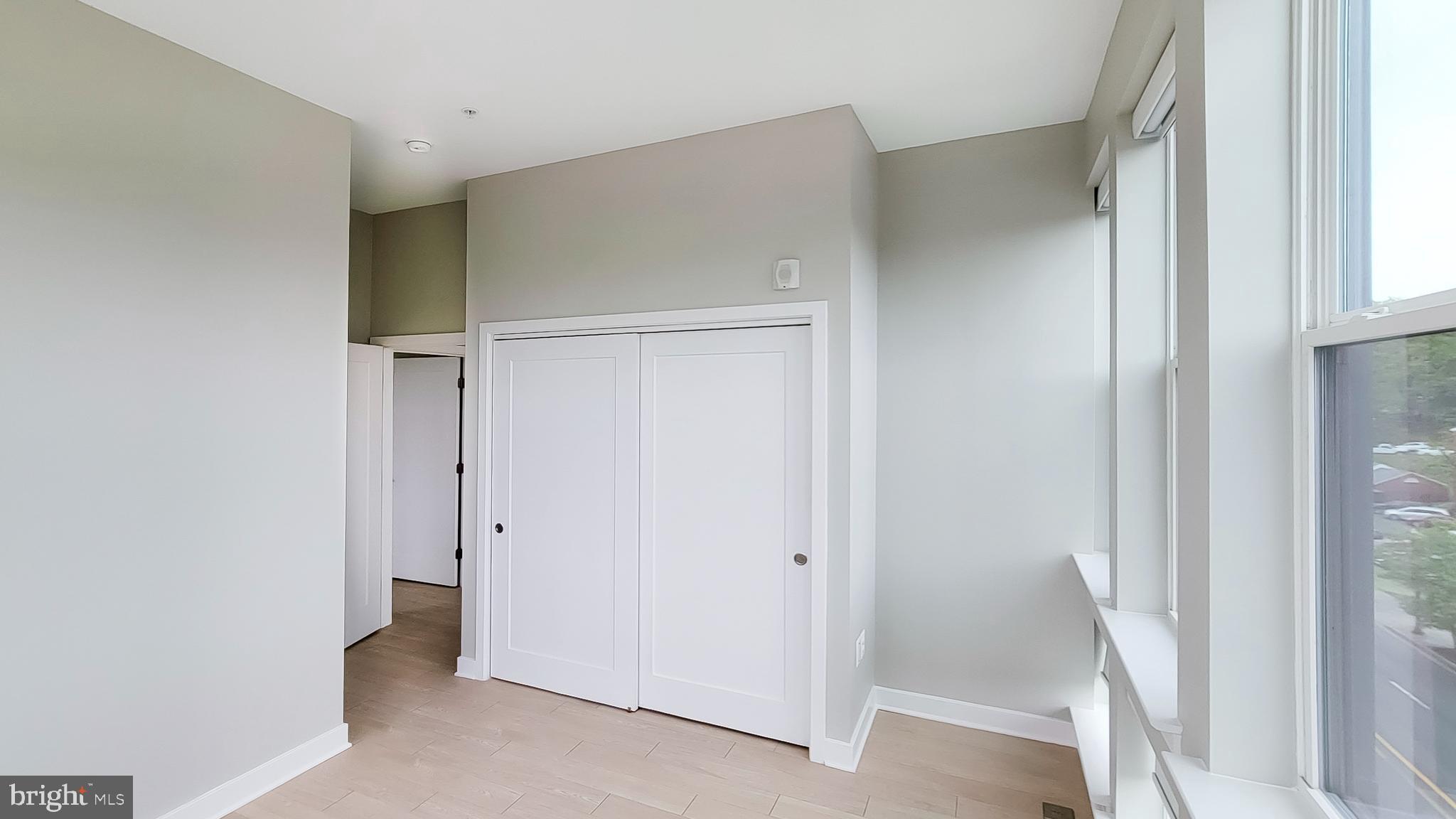 TRAFALGAR FLATS - Residential Lease