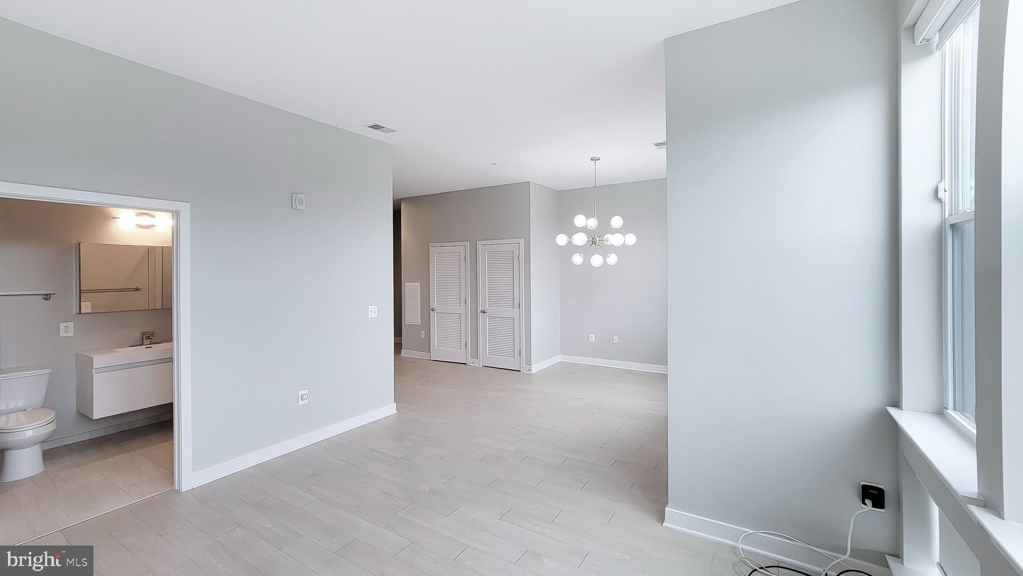 TRAFALGAR FLATS - Residential Lease