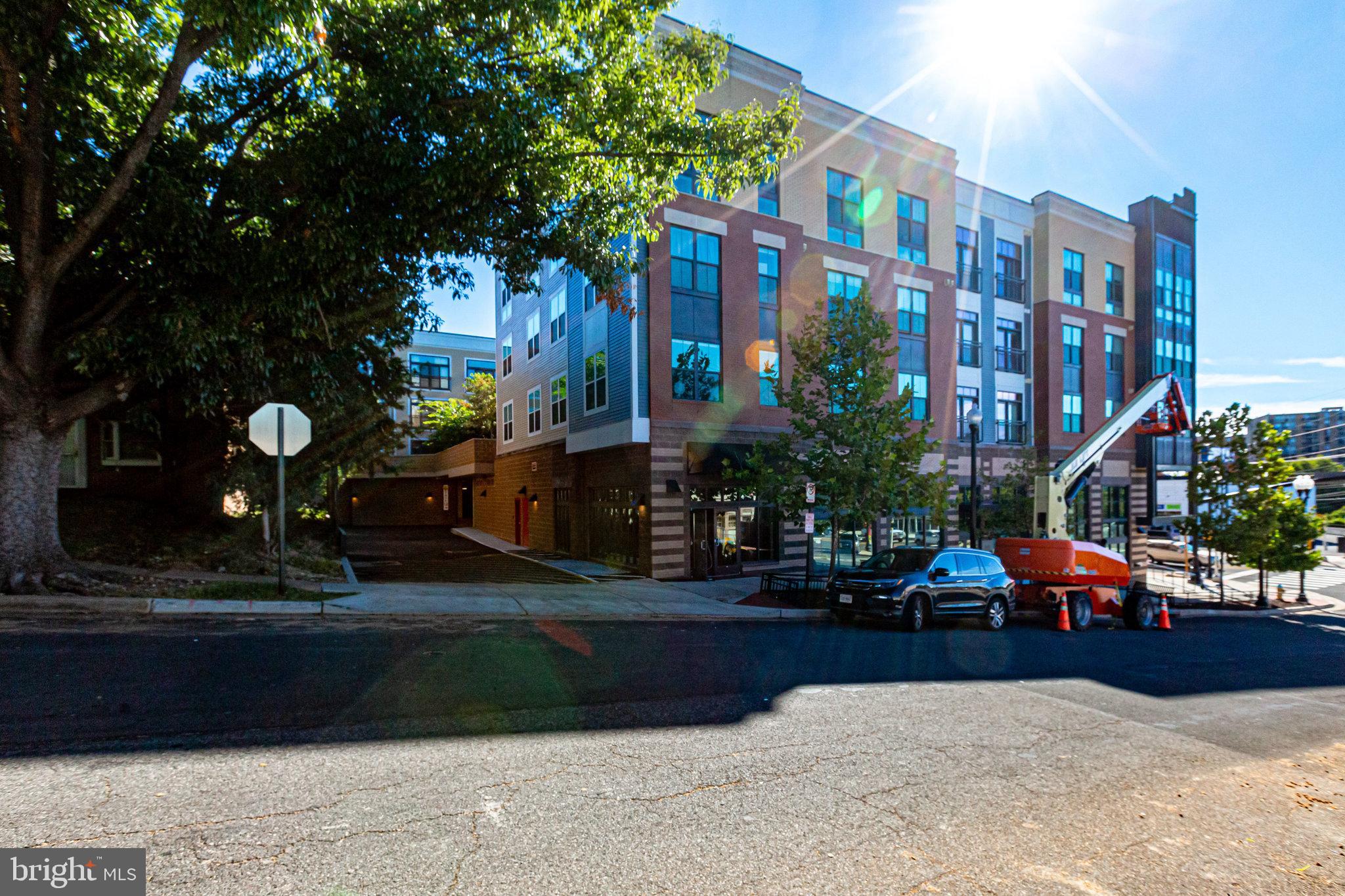 TRAFALGAR FLATS - Residential Lease