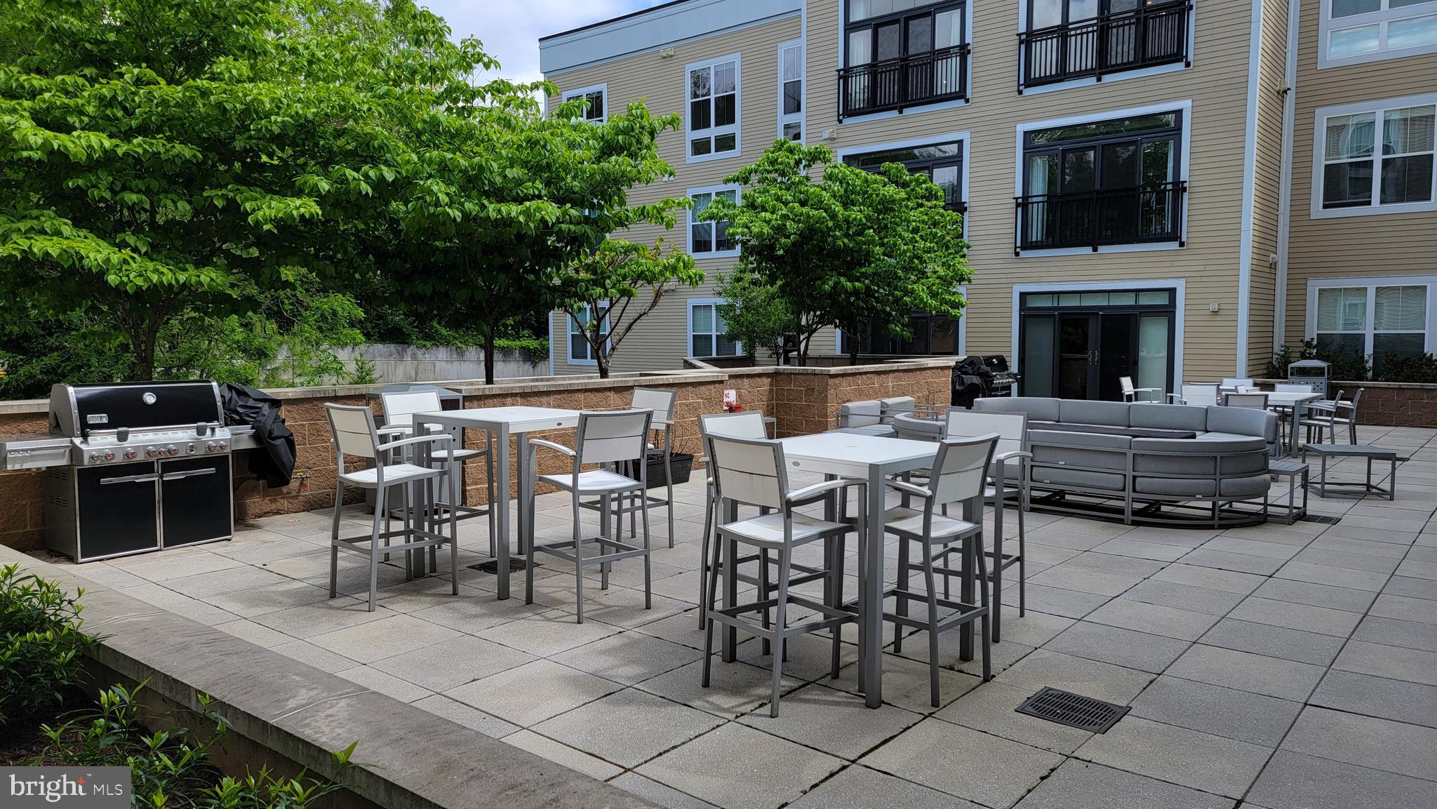 TRAFALGAR FLATS - Residential Lease